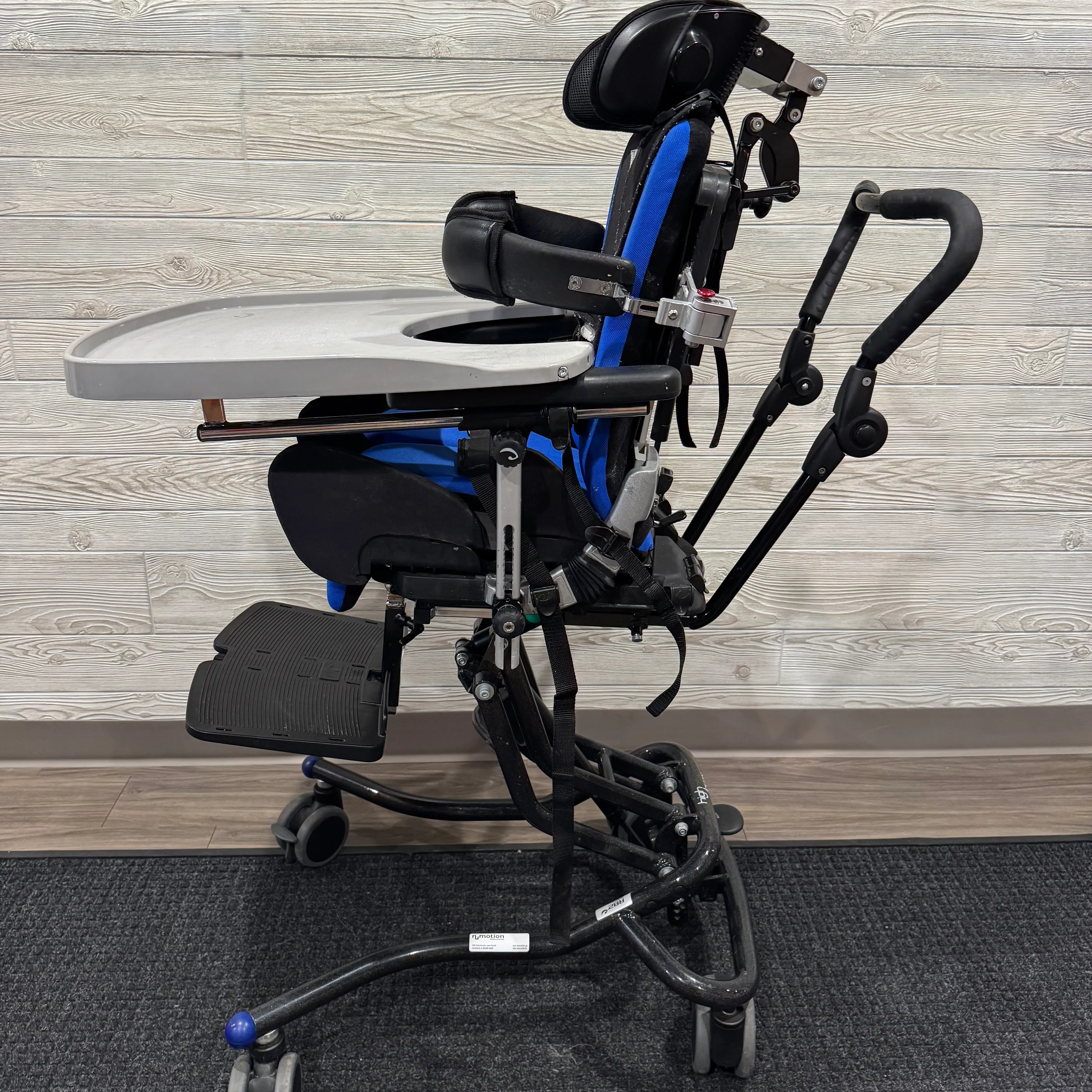 R82 X-panda chair #0720