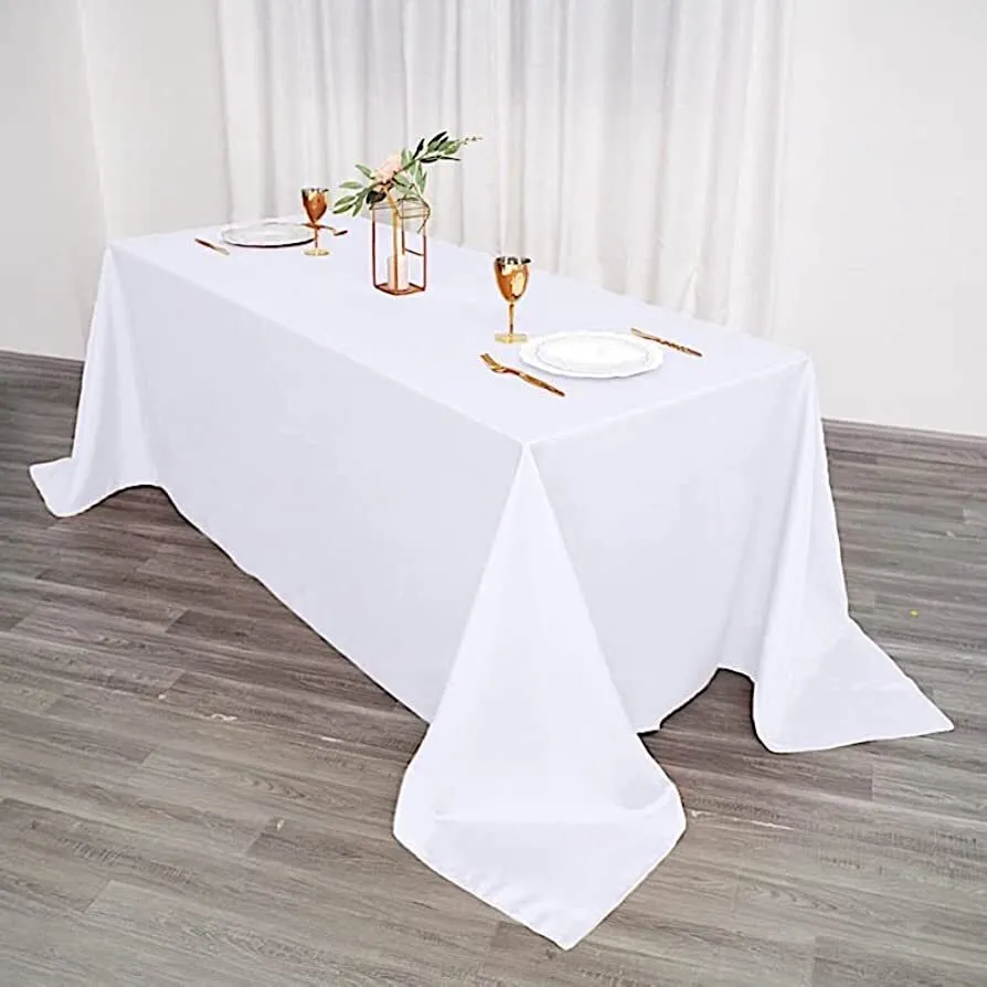 White rectangular polyester tablecloths