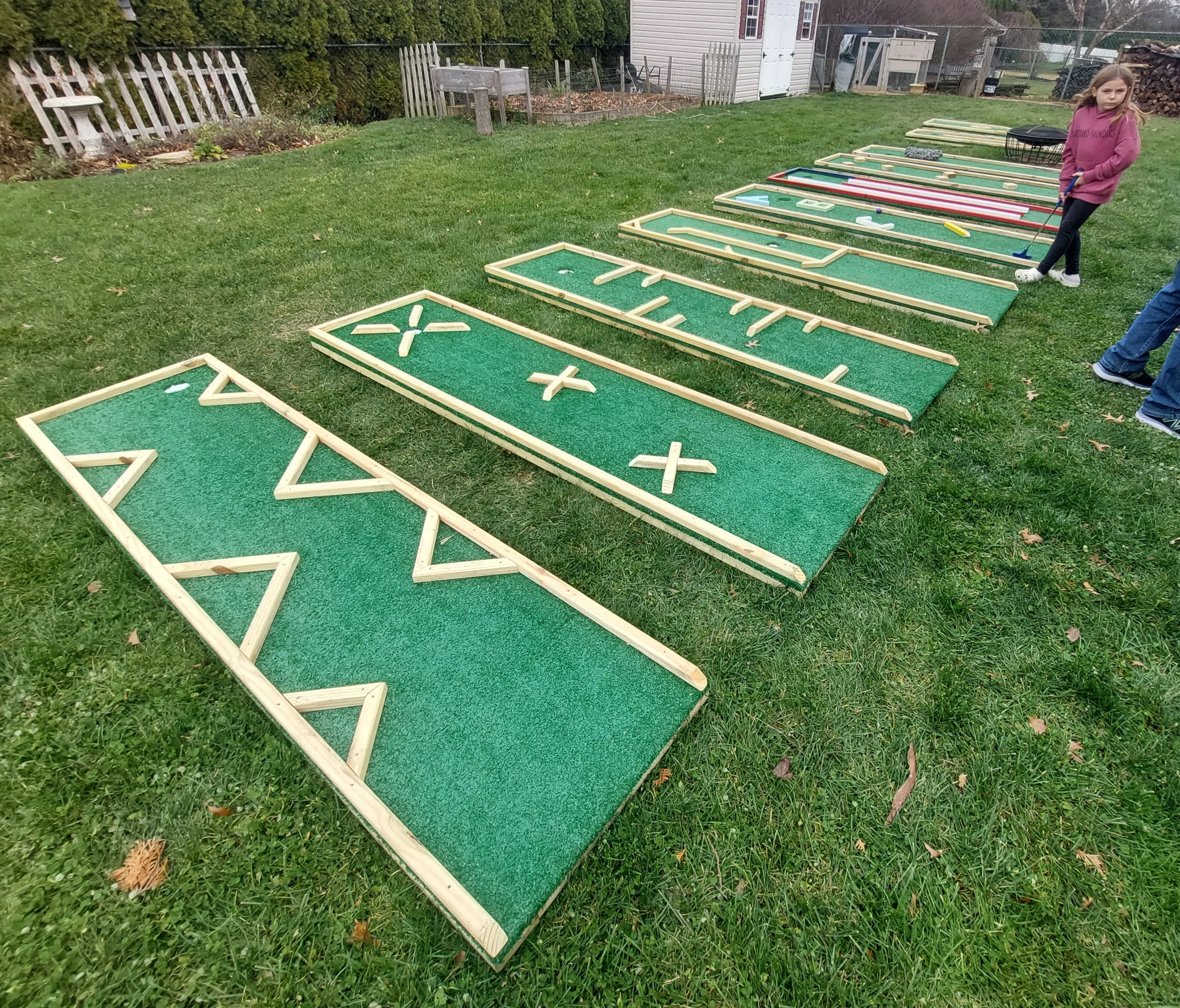 18 course Mini Golf 24hr Rental