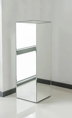 Mirror Plinths