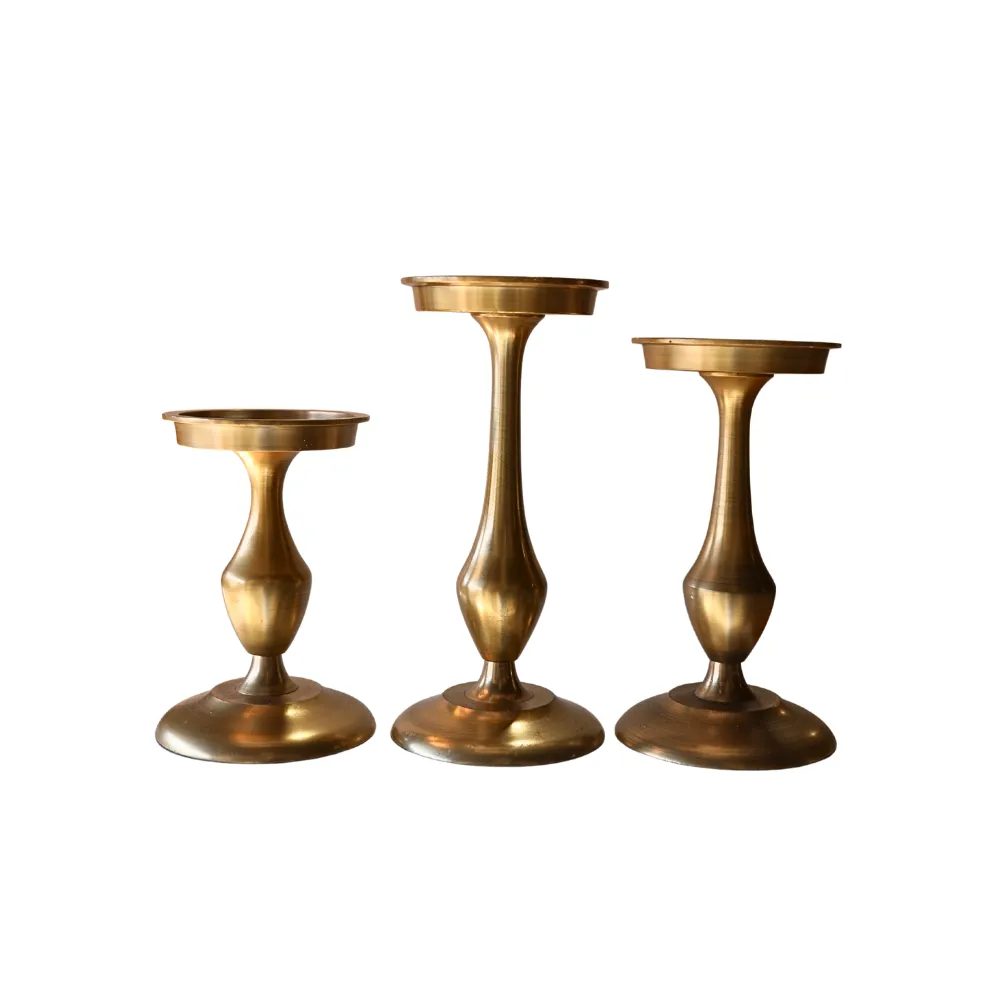 Brushed Brass Candleholder