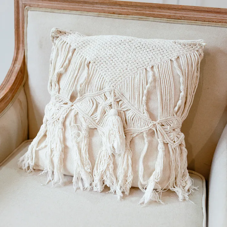 Cushion - Fringed