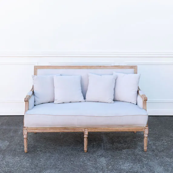 Louis Lounge with Natural Cushions