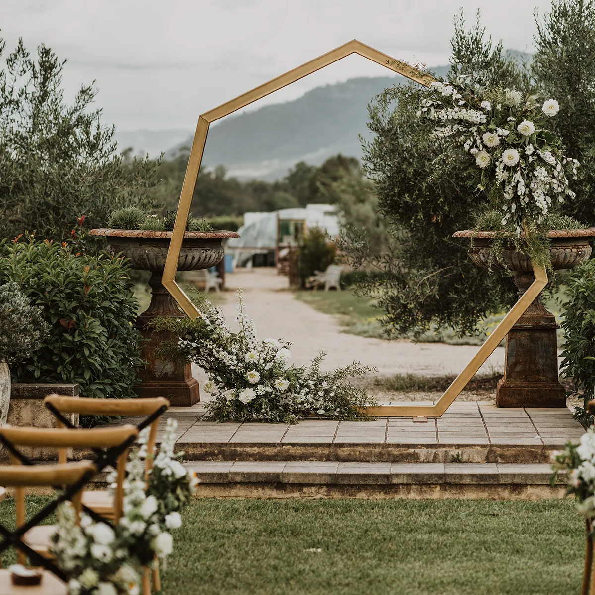 Arch - geometric - gold