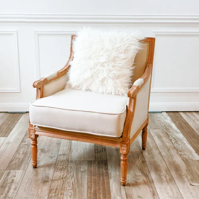 Cushion - Fur - White