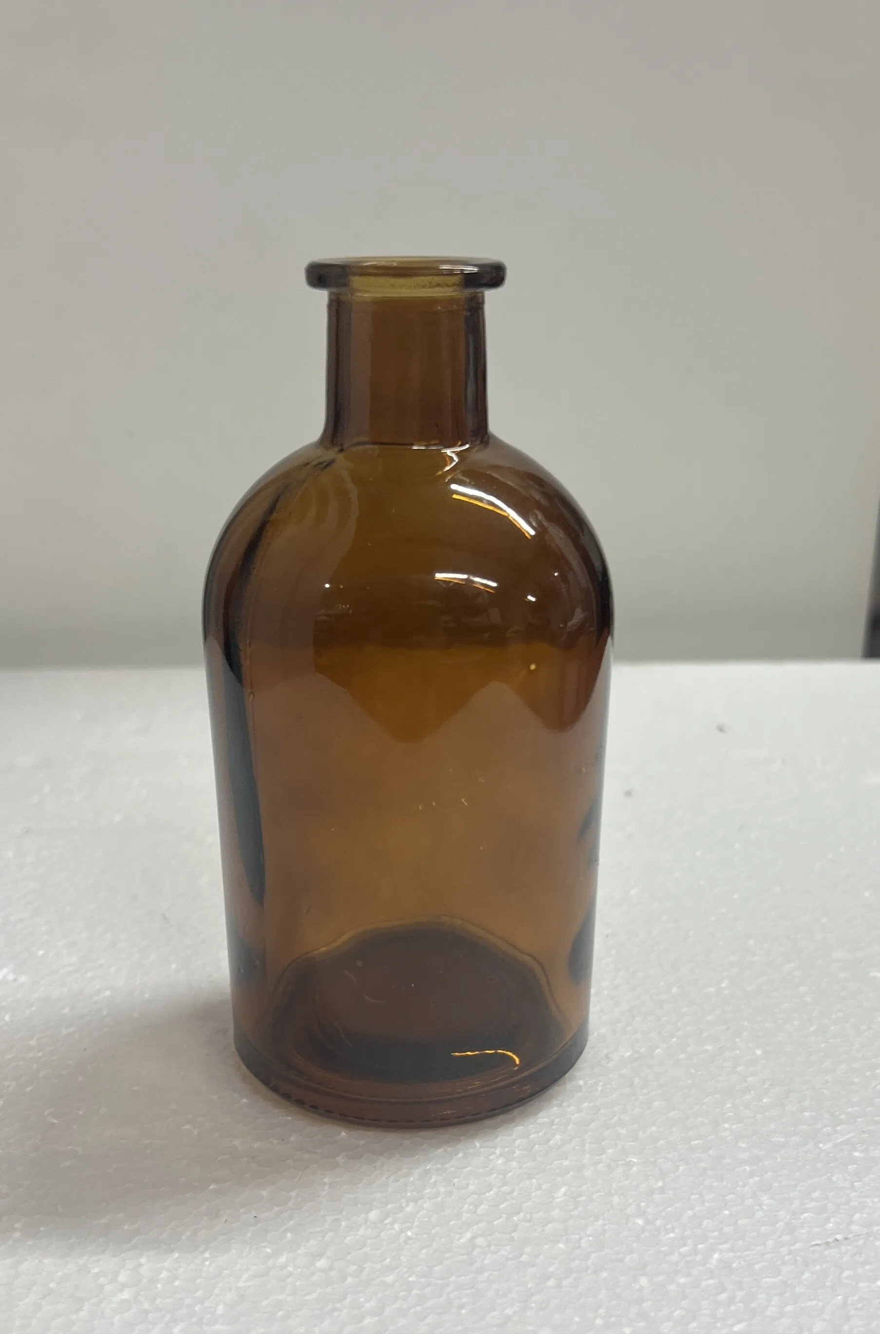 But Vase Brown Round Bottle 
