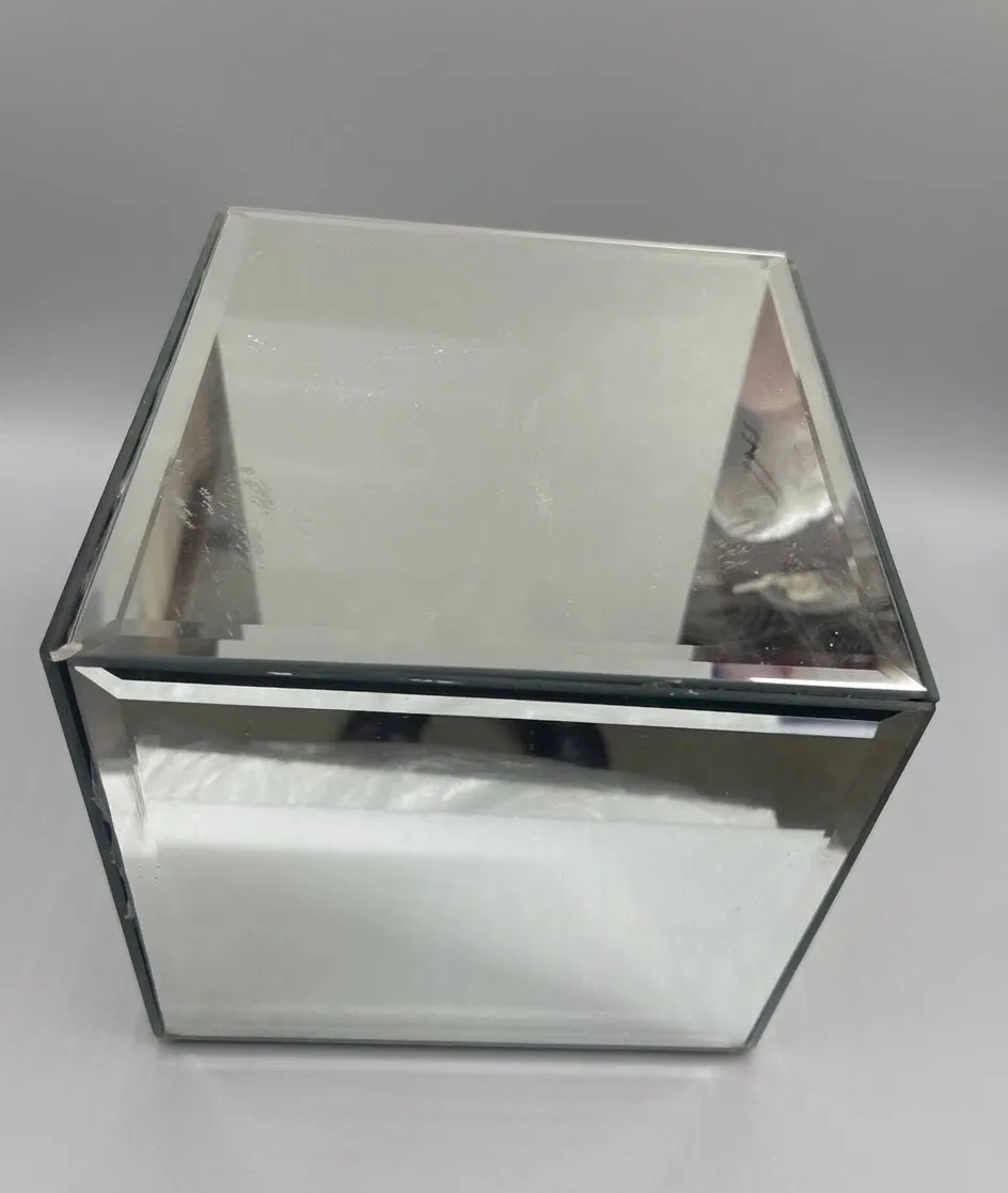 Centerpieces Mirror Stand
