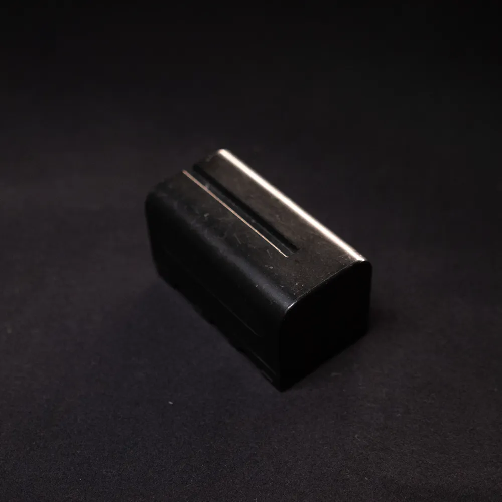 Sony NP Medium Battery (Blackmagic, Camcorders, LED Panel Lights)