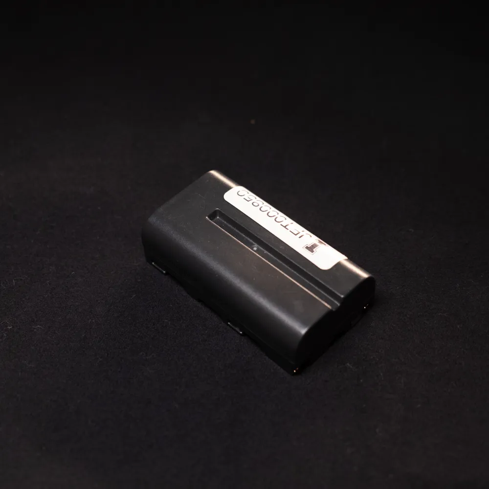 Sony NP Small Battery (Blackmagic, Camcorders, LED Panel Lights)