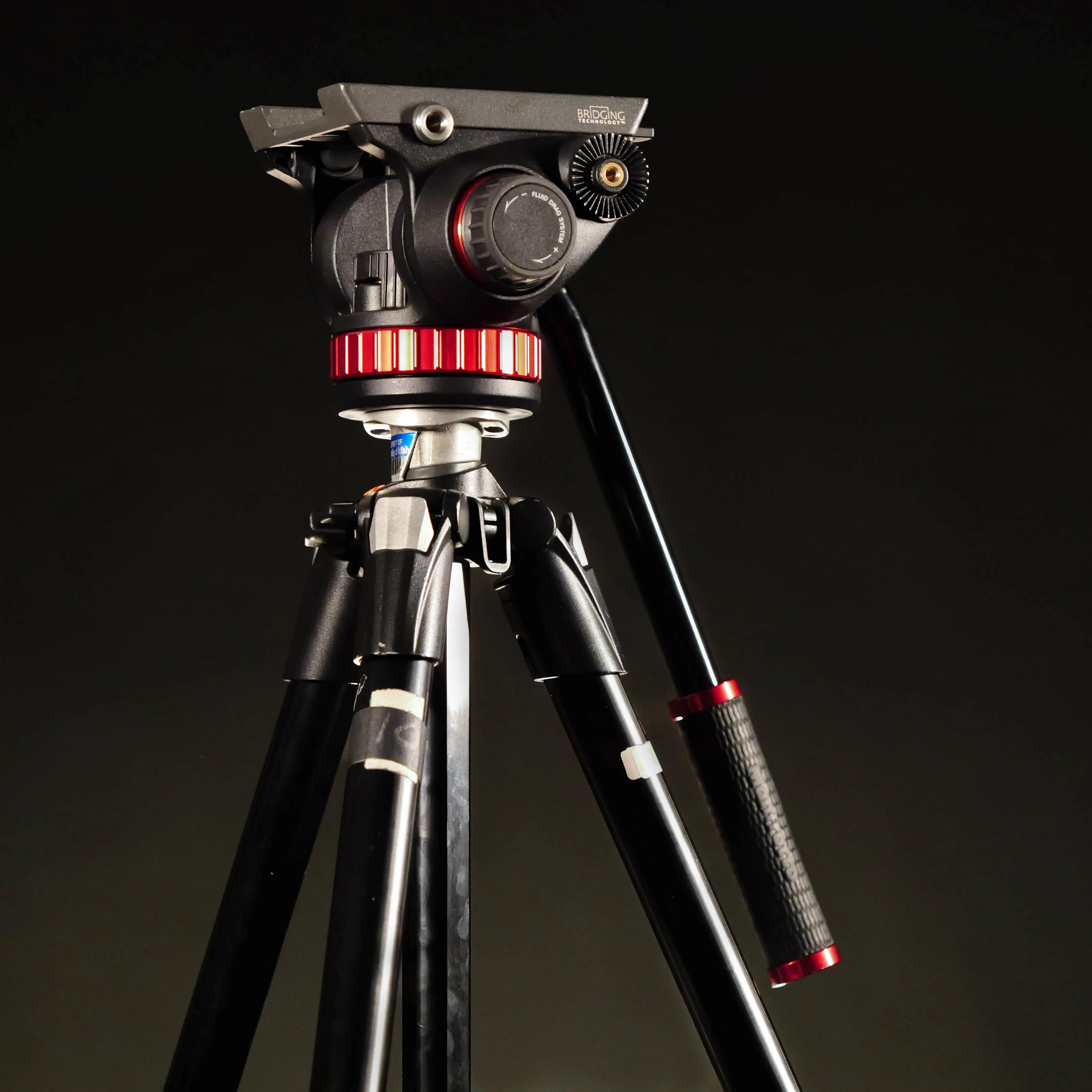 Manfrotto Fluid Head Tripod (MVK502AH)