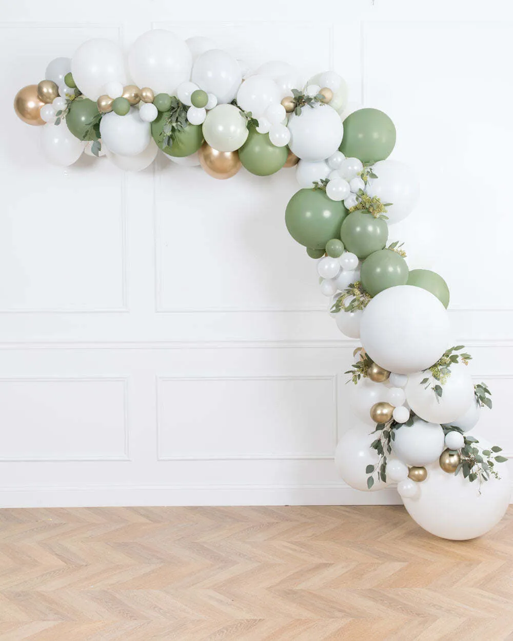 Decorative Balloon Garland- 16 ft 