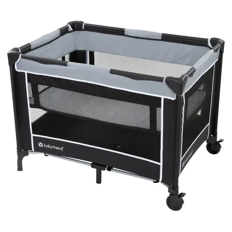 Portable Travel Crib/Pack n Play  (mattress included) 