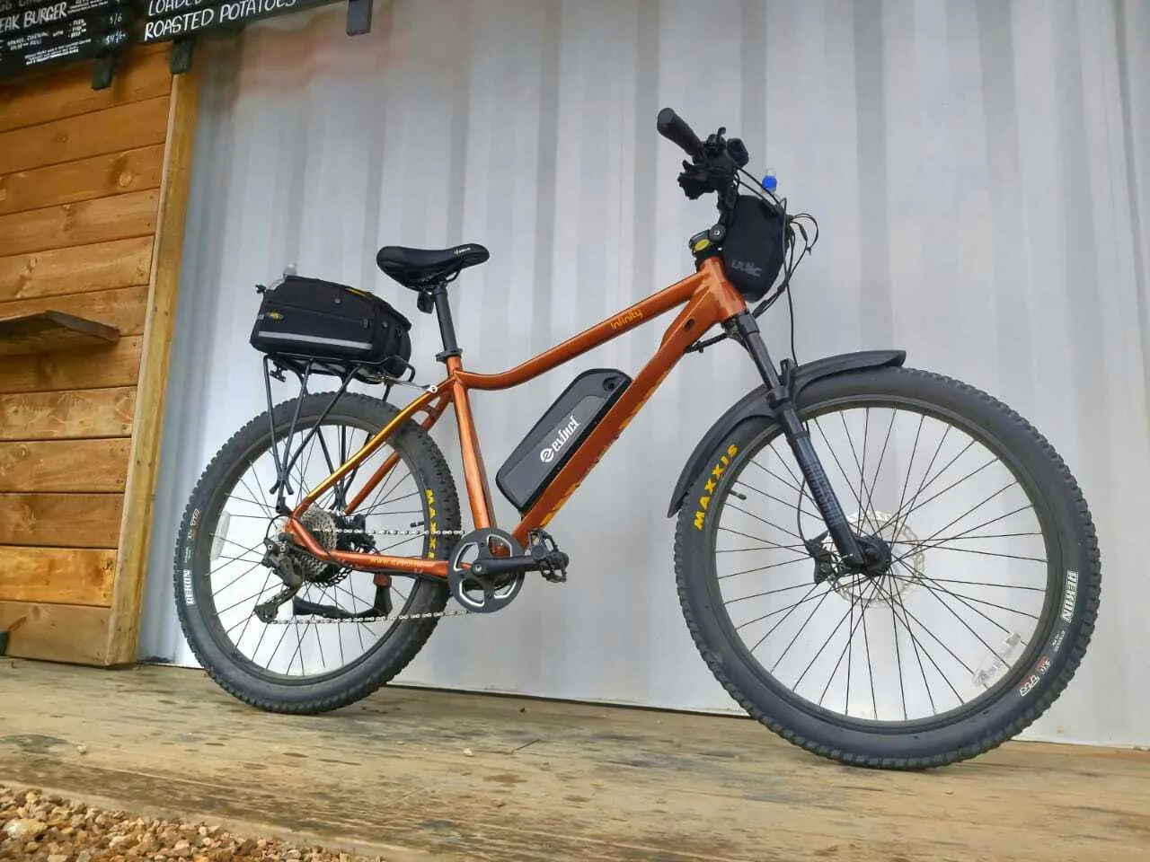 Premium E-Bike with optional Throttle 