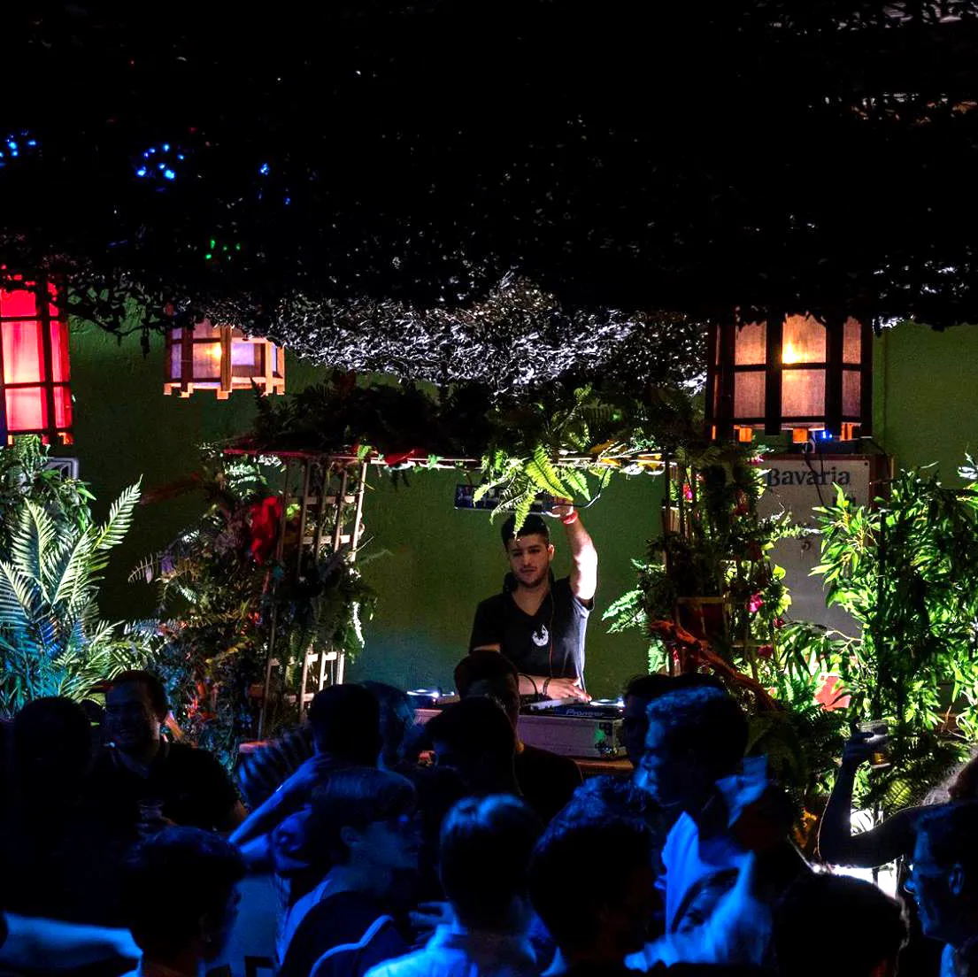 Tropical Party Box