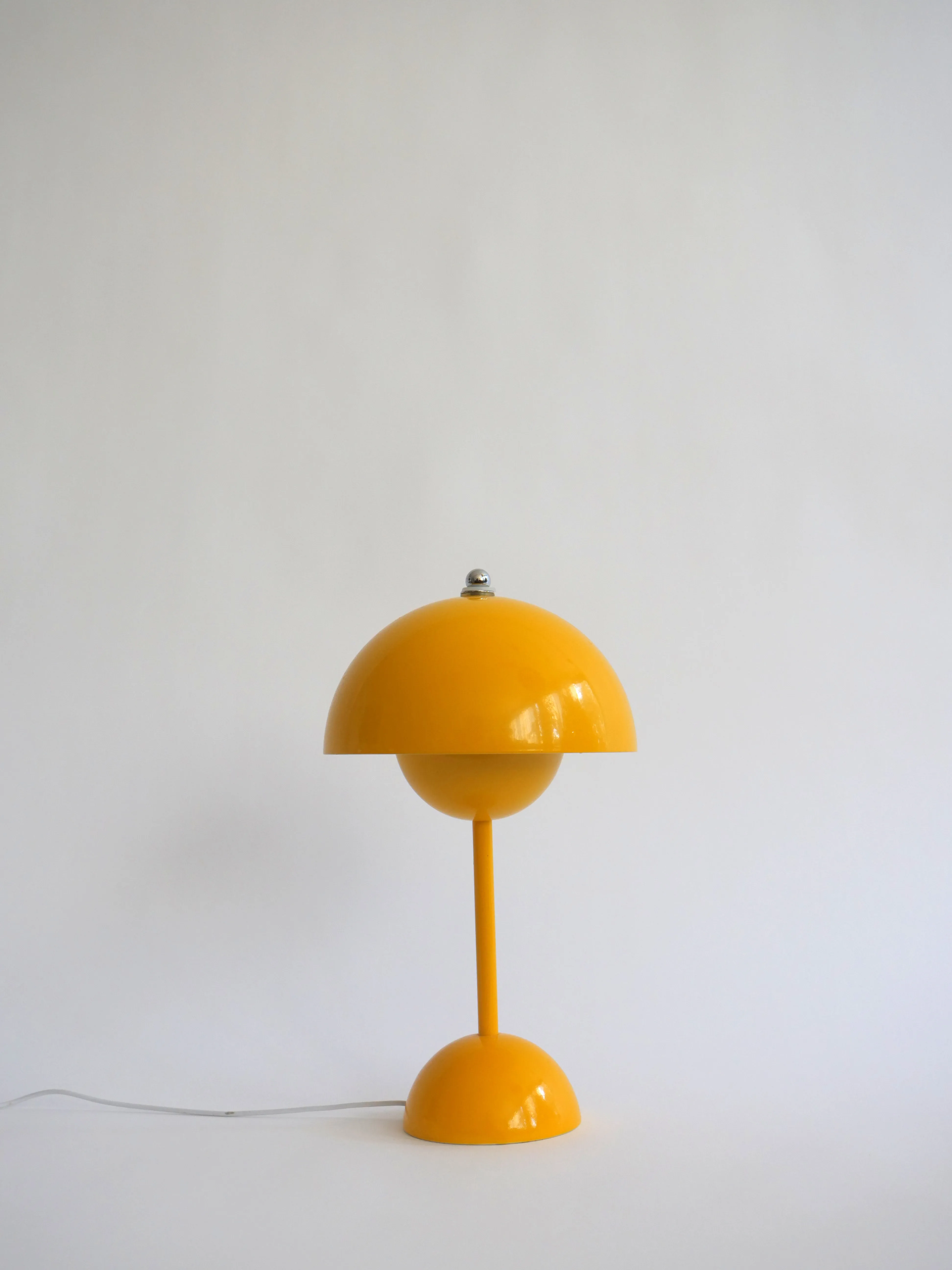 Fake Flowerpot VP9 portable table lamp, mustard