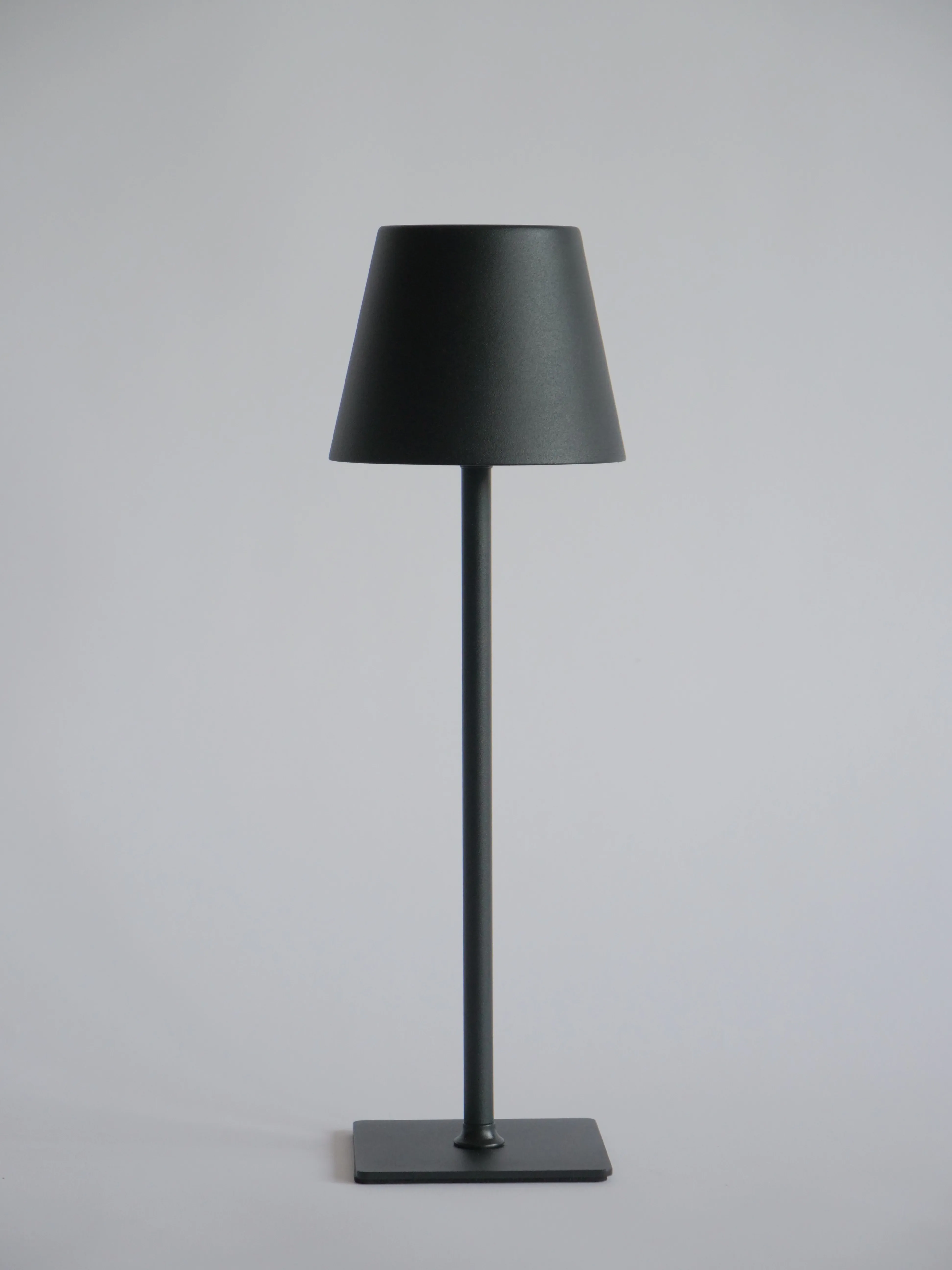 Minuit Sans Fil | Lampe de table sans fil à batterie
