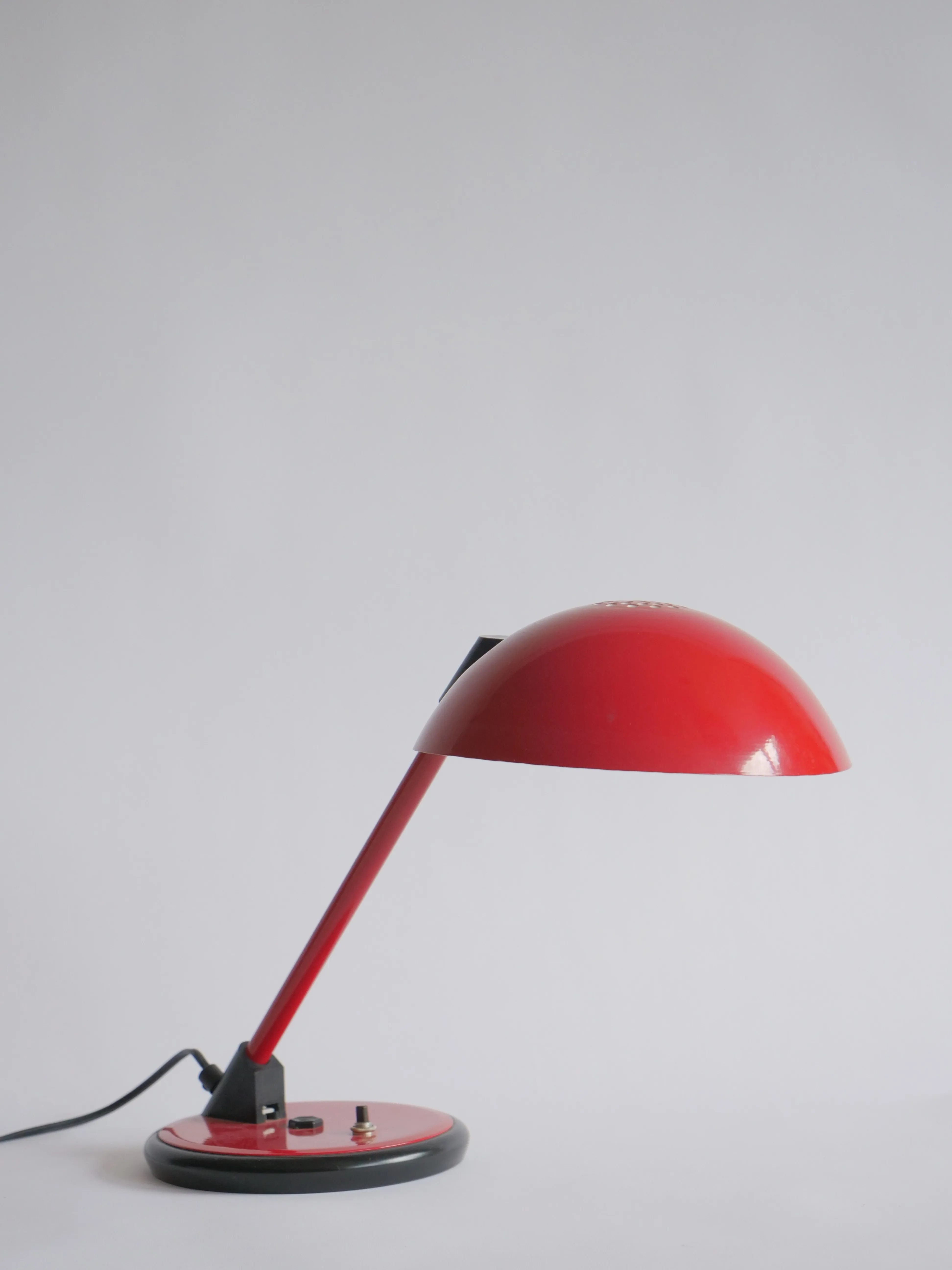 UFO Rouge 60's