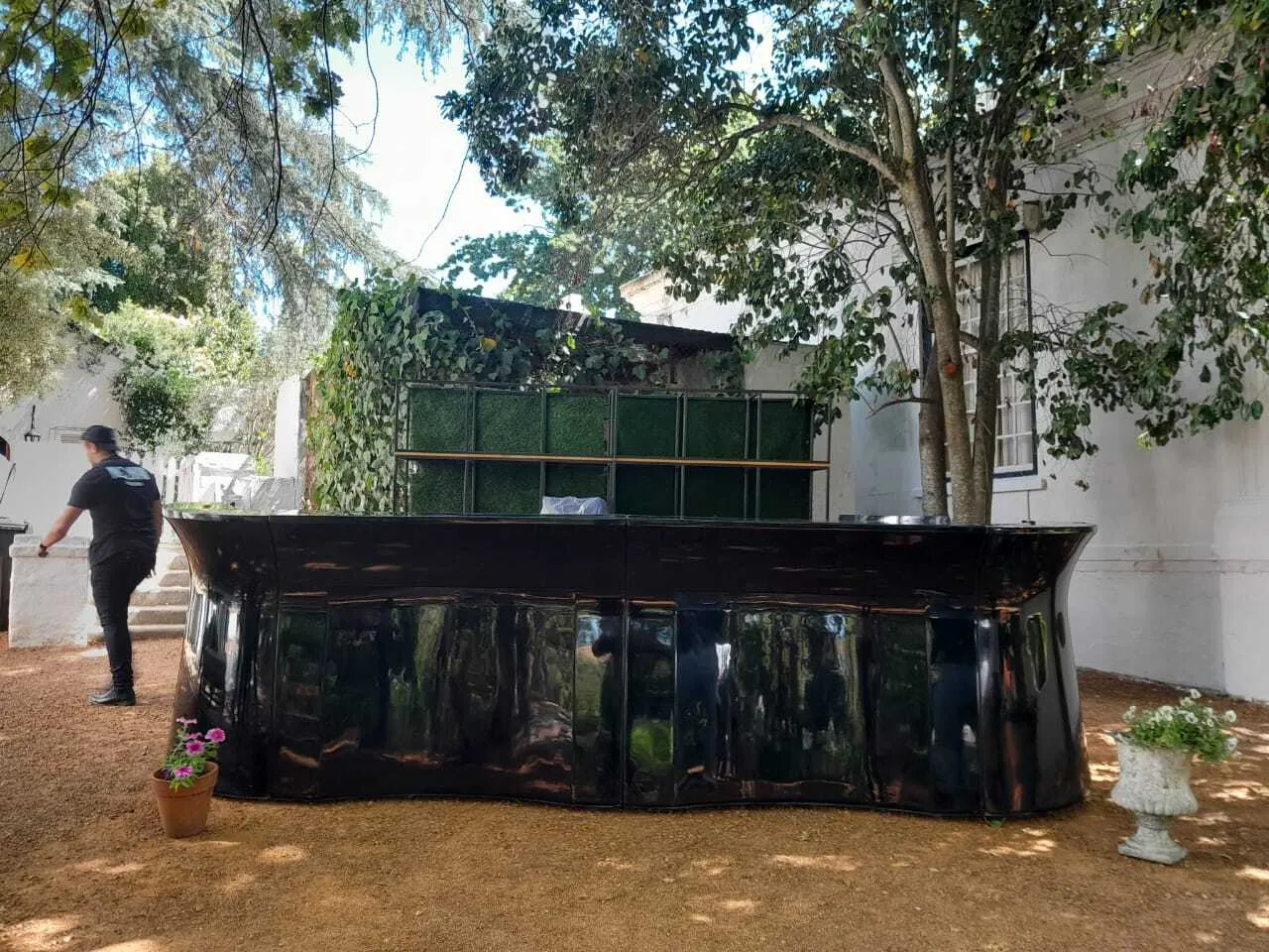 Premium Gloss Fibreglass Black