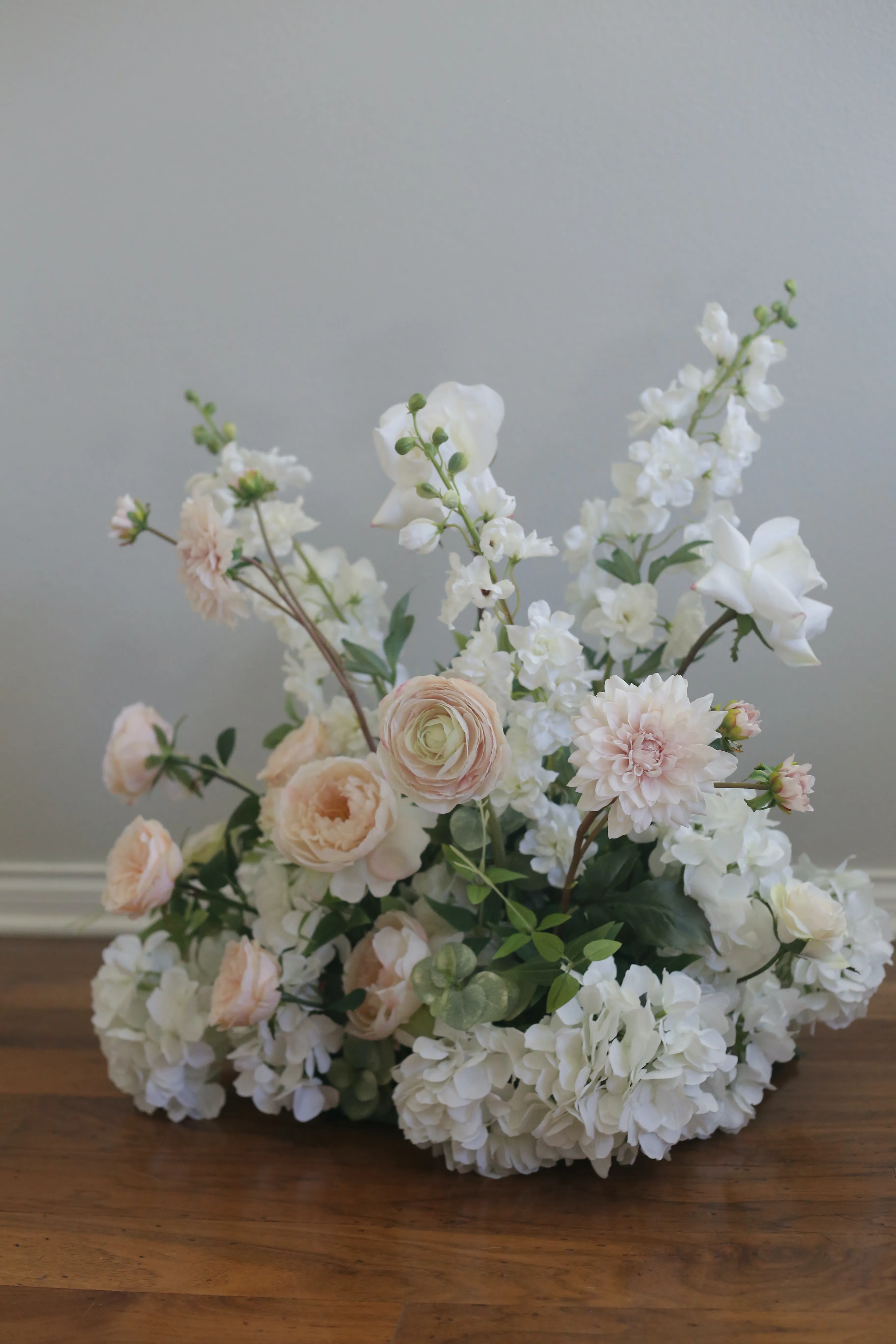 Florentia Aisle Flowers