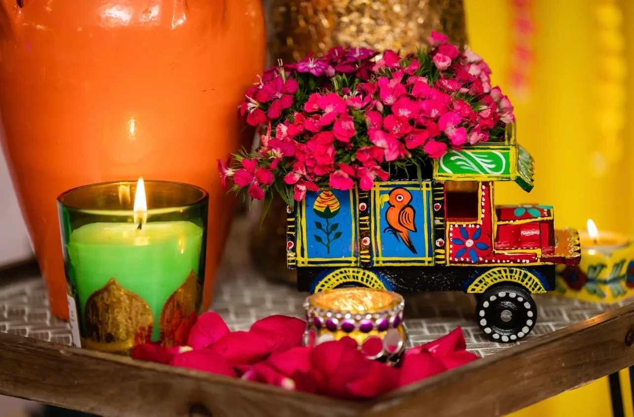 Trucks, Bikes & Rickshaws 
