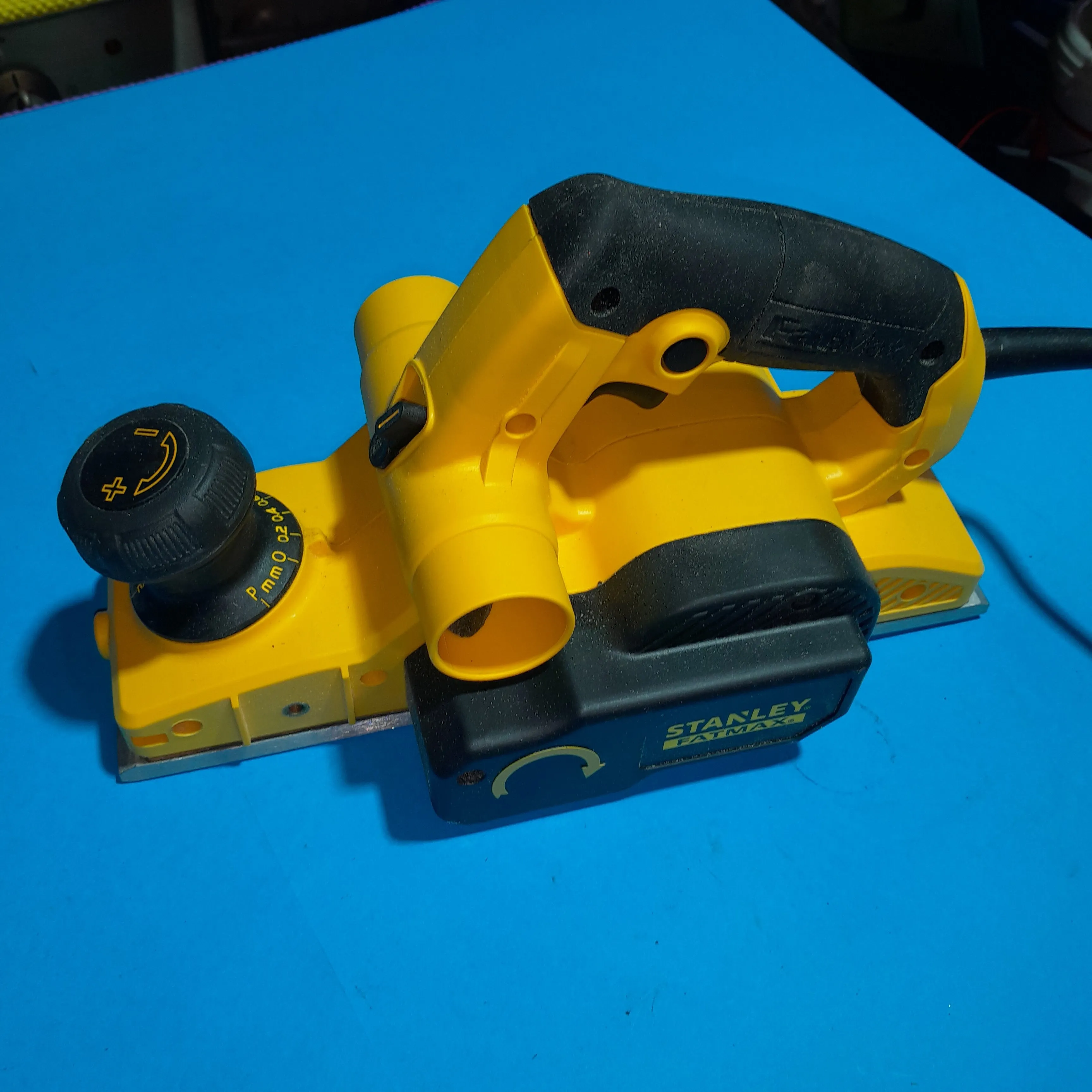 Planer, electric