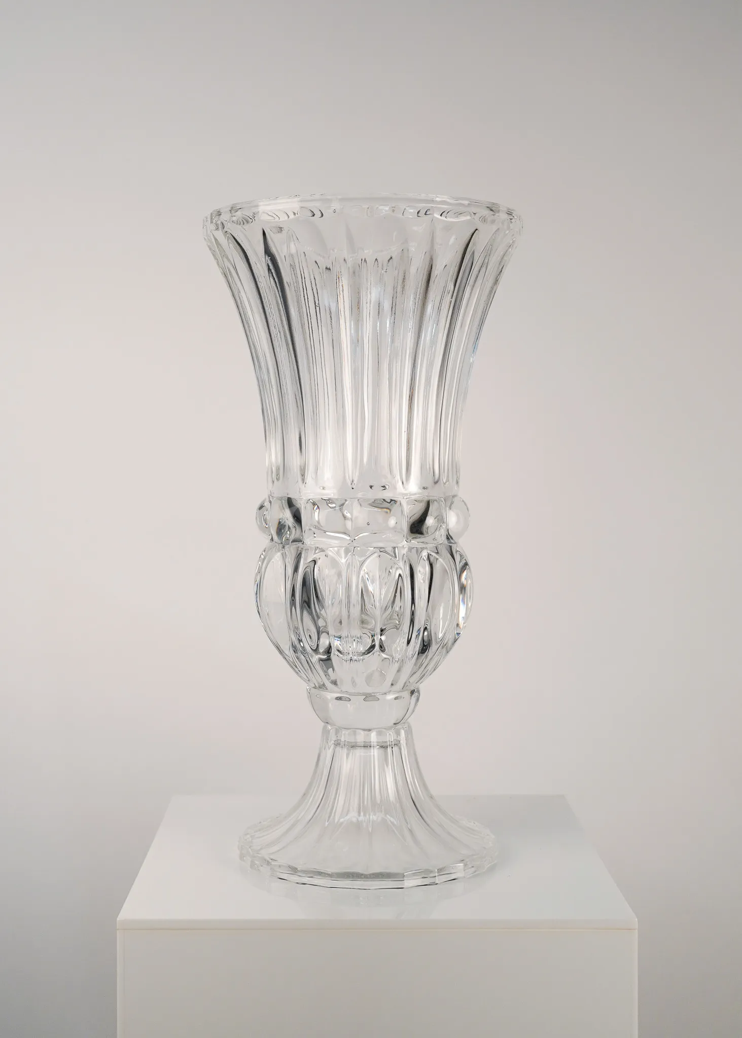 Deluxe Table Vase