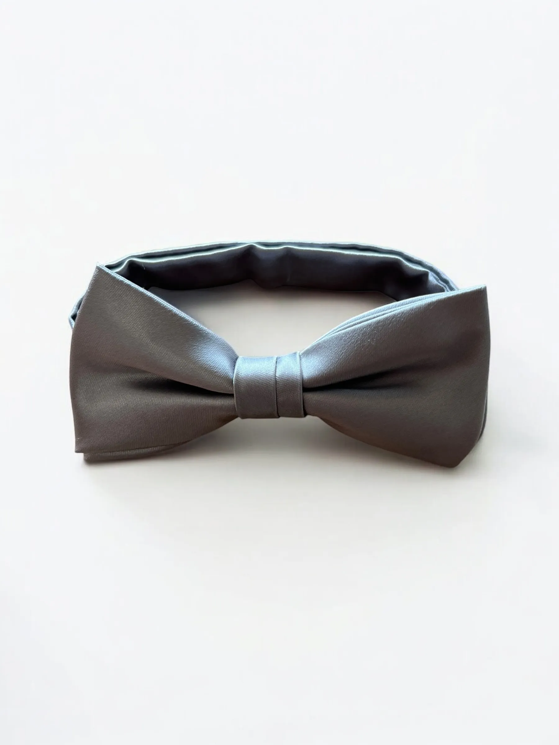 Silver satin bow tie