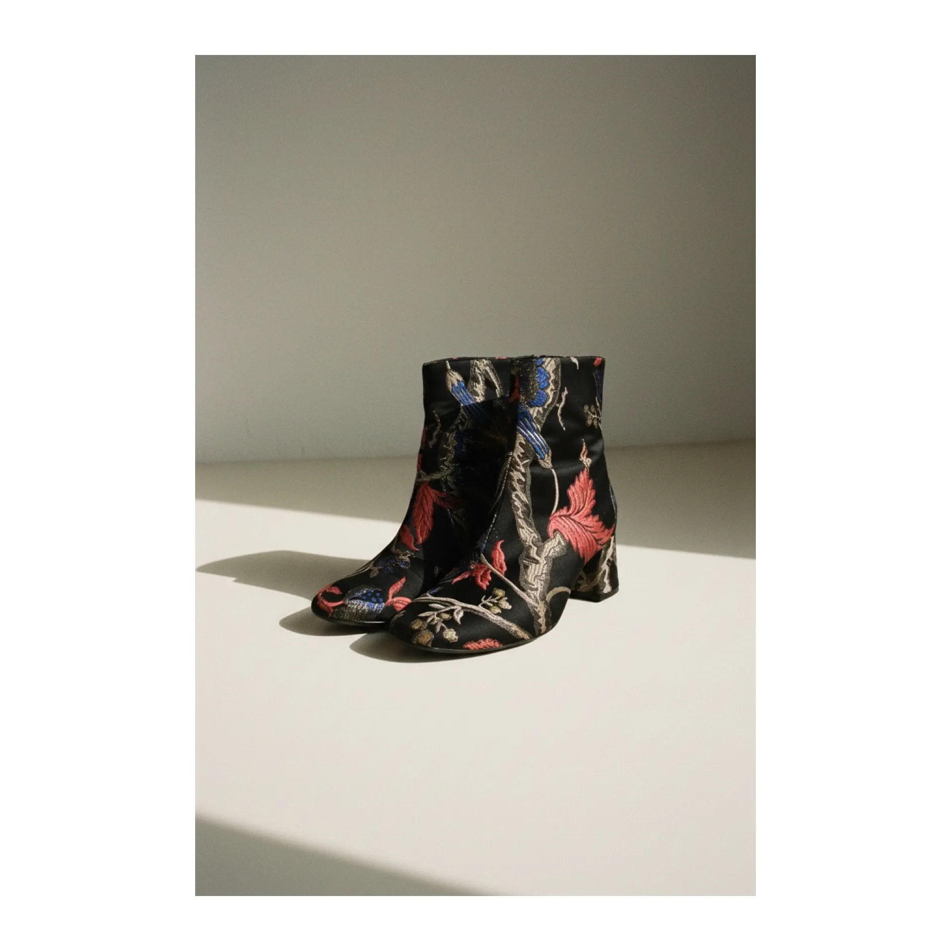 Hanaori Jacquard Boots