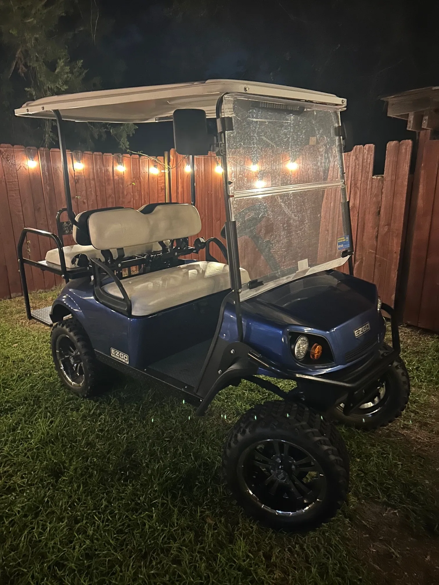 4 Seater deluxe (Blue)