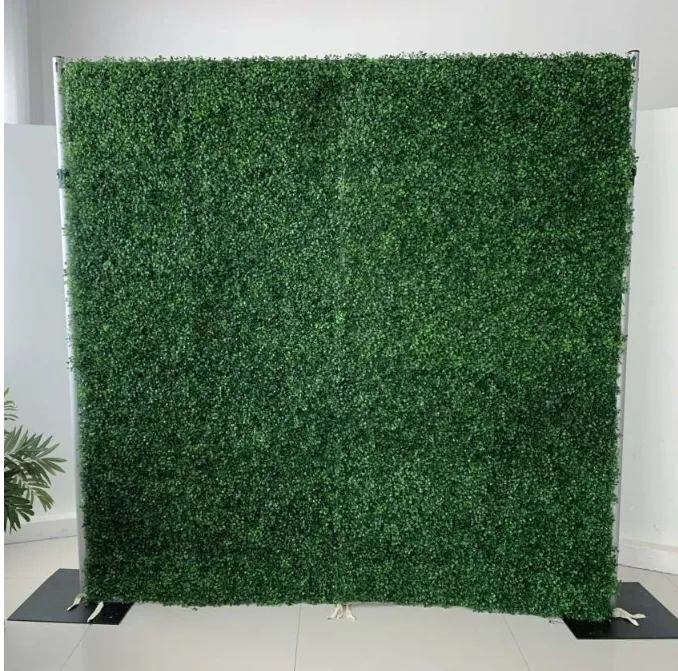 BOXWOOD GRASS WALL (W/ PIPE STAND) 8X8