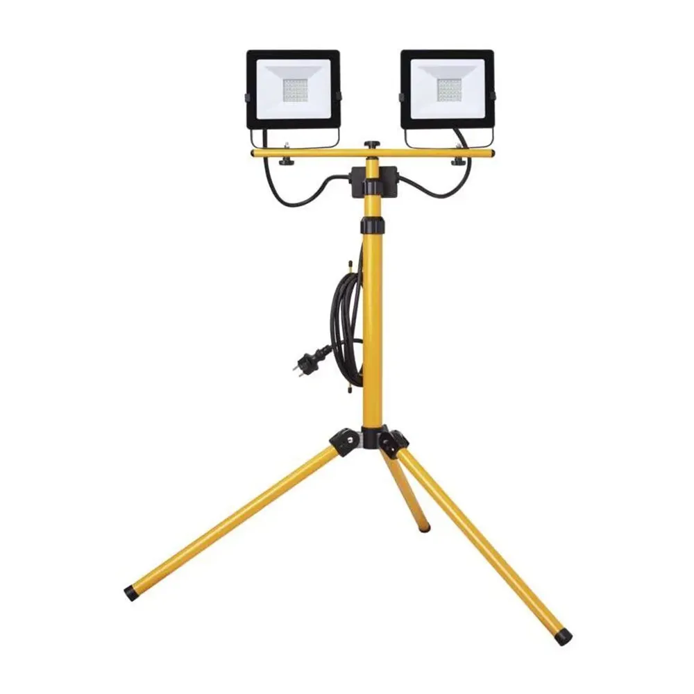 2× 30W Reflektor + tripod