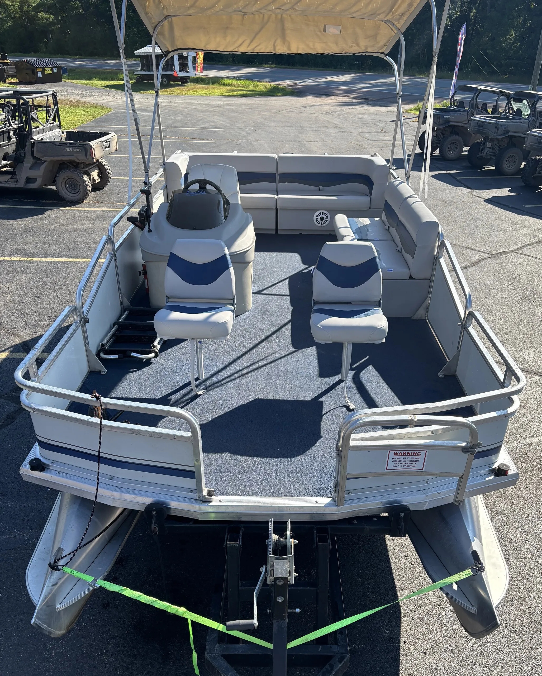 Pontoon Boat (7 Passenger)