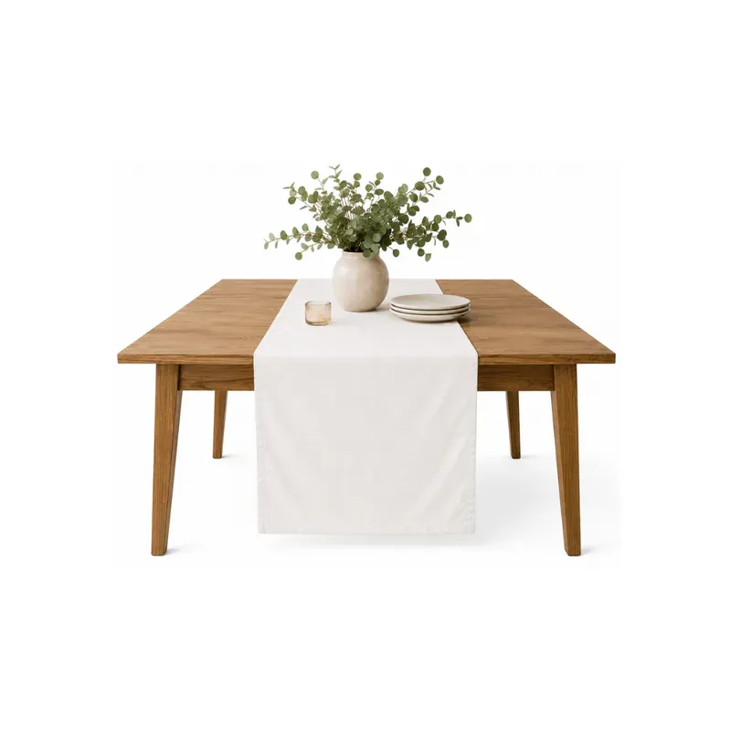 TABLE LINENS & SETTINGS