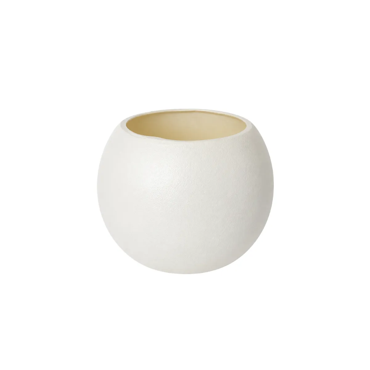 WHITE ROUND PLASTIC PLANTER