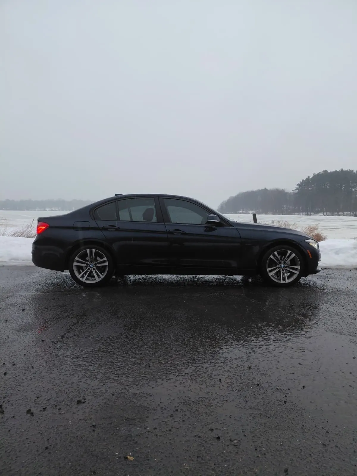 BMW 328I (Black)