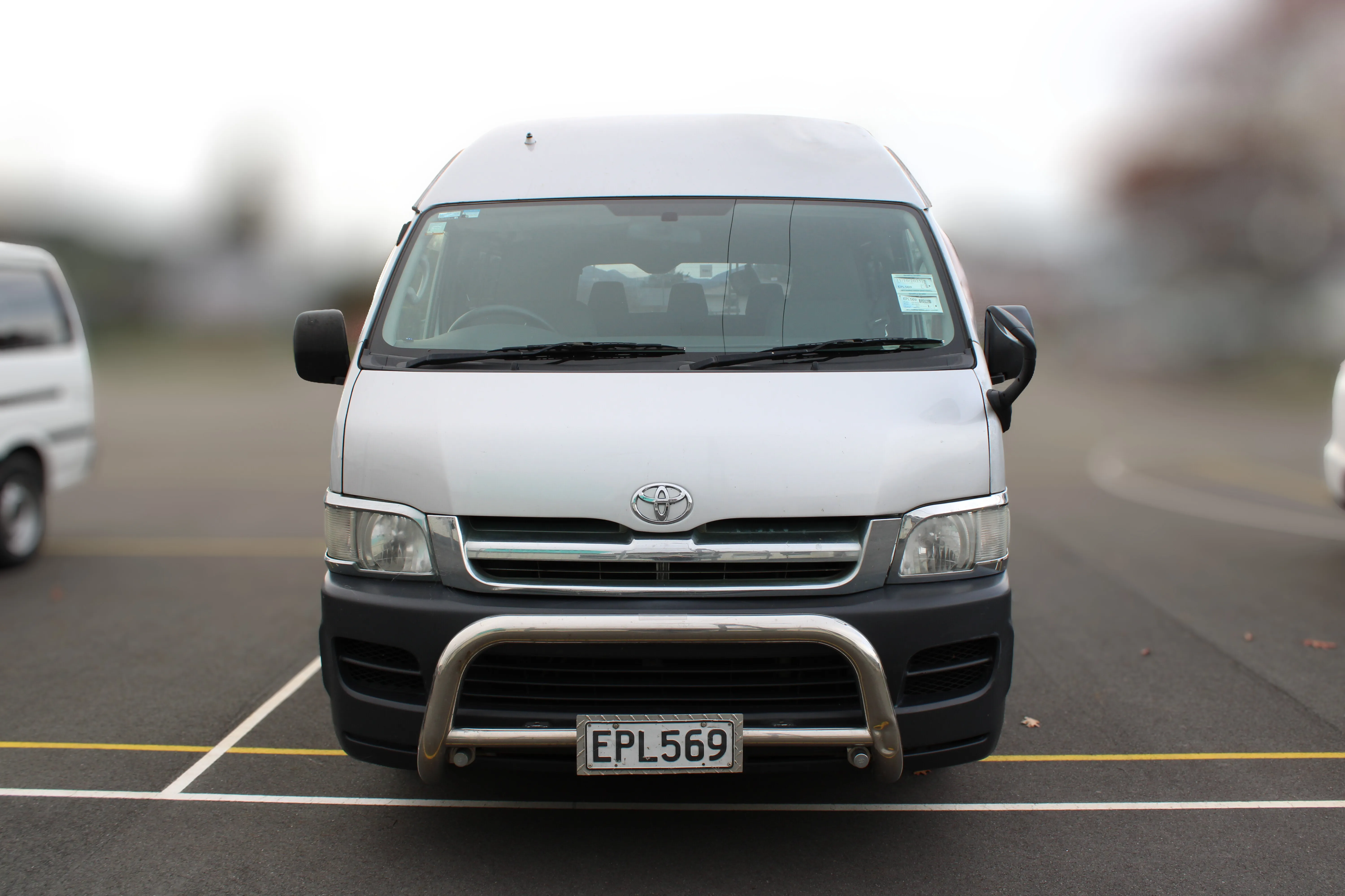 Hiace EPL569 (12 Seats)
