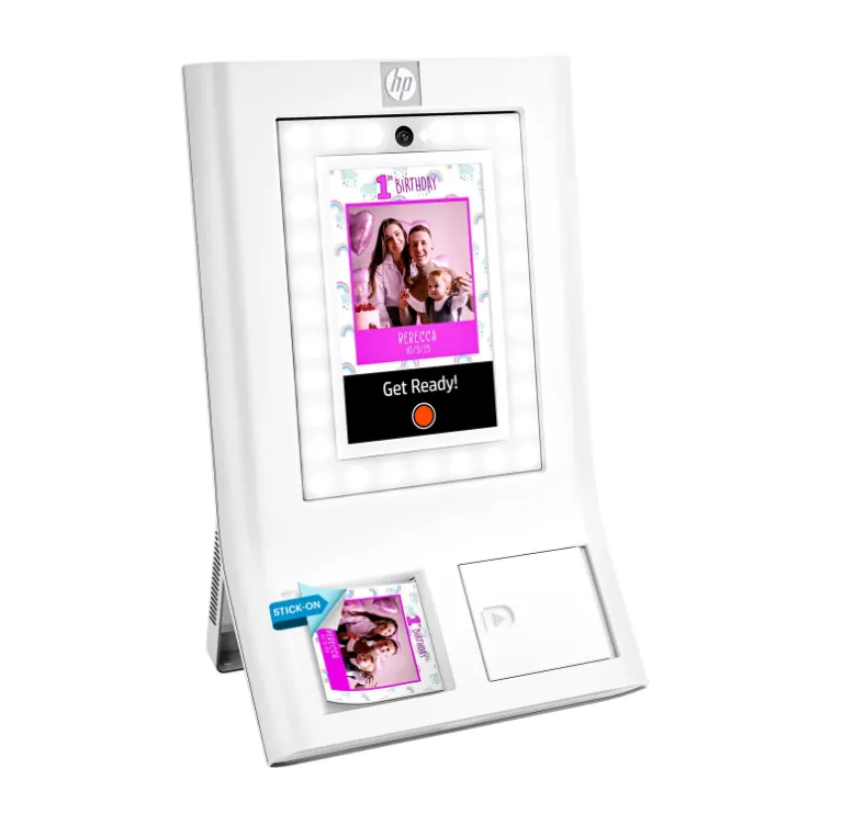 Photobooth + Black Backdrop + 100 Sheets