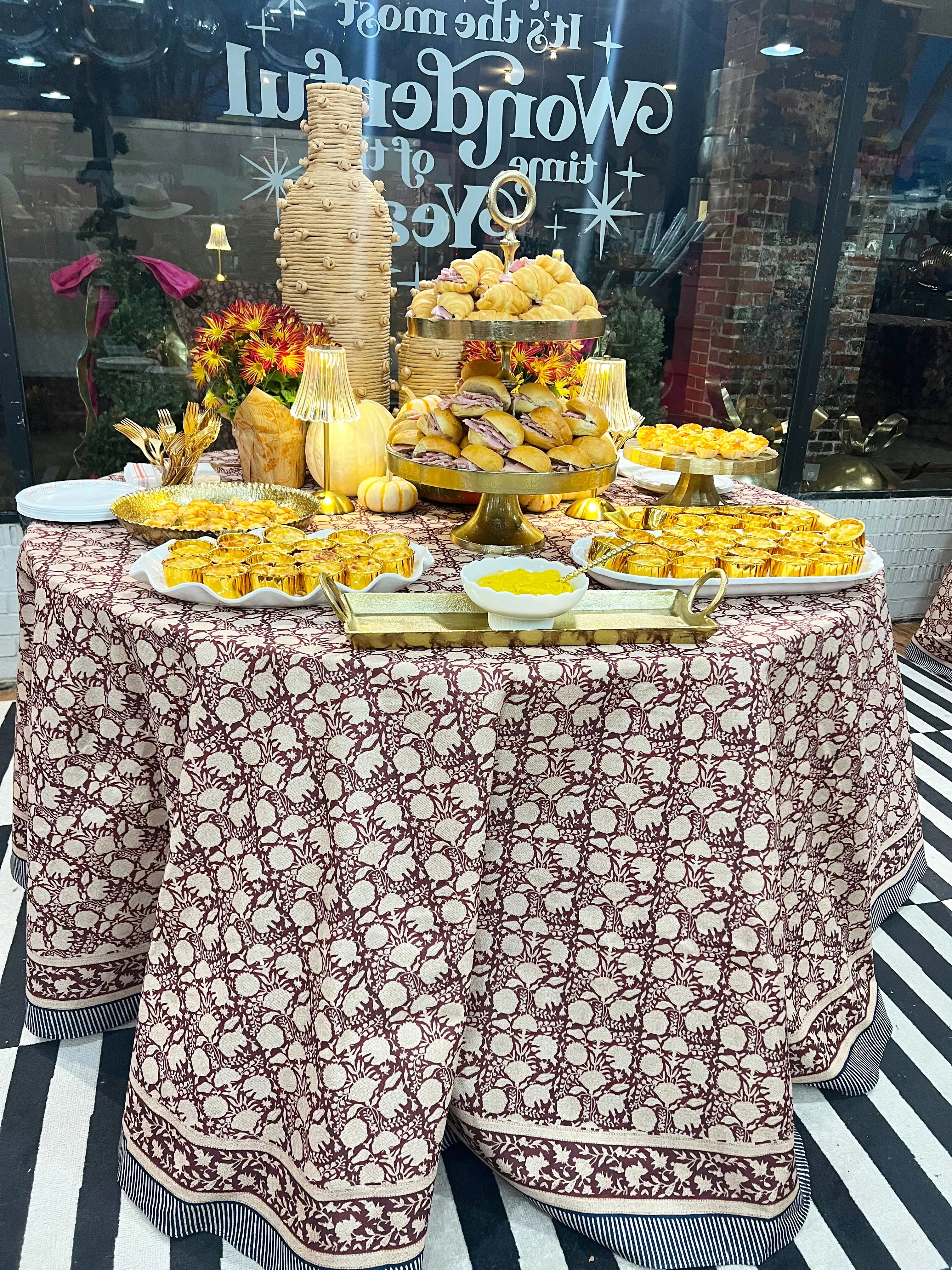 The "Georgia" 120" Round Patterned Linen