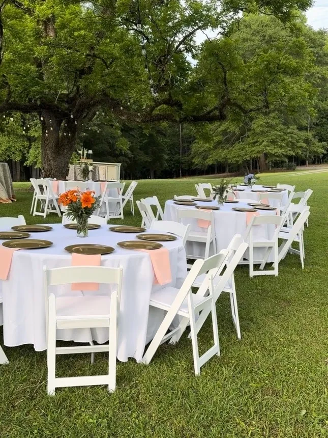 120" Round White Linens