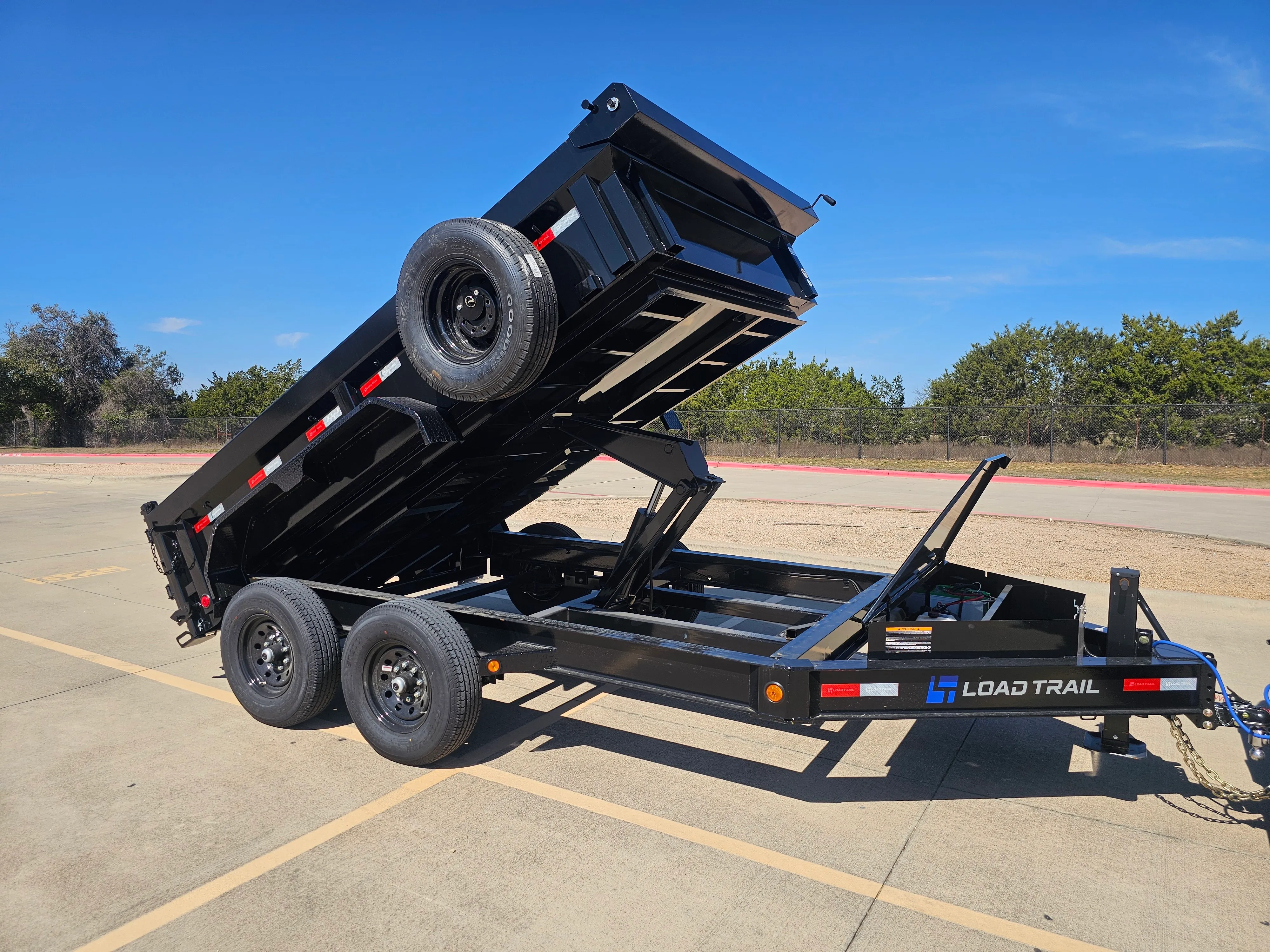 Dump Trailer 7' X 12' X 24" 14K