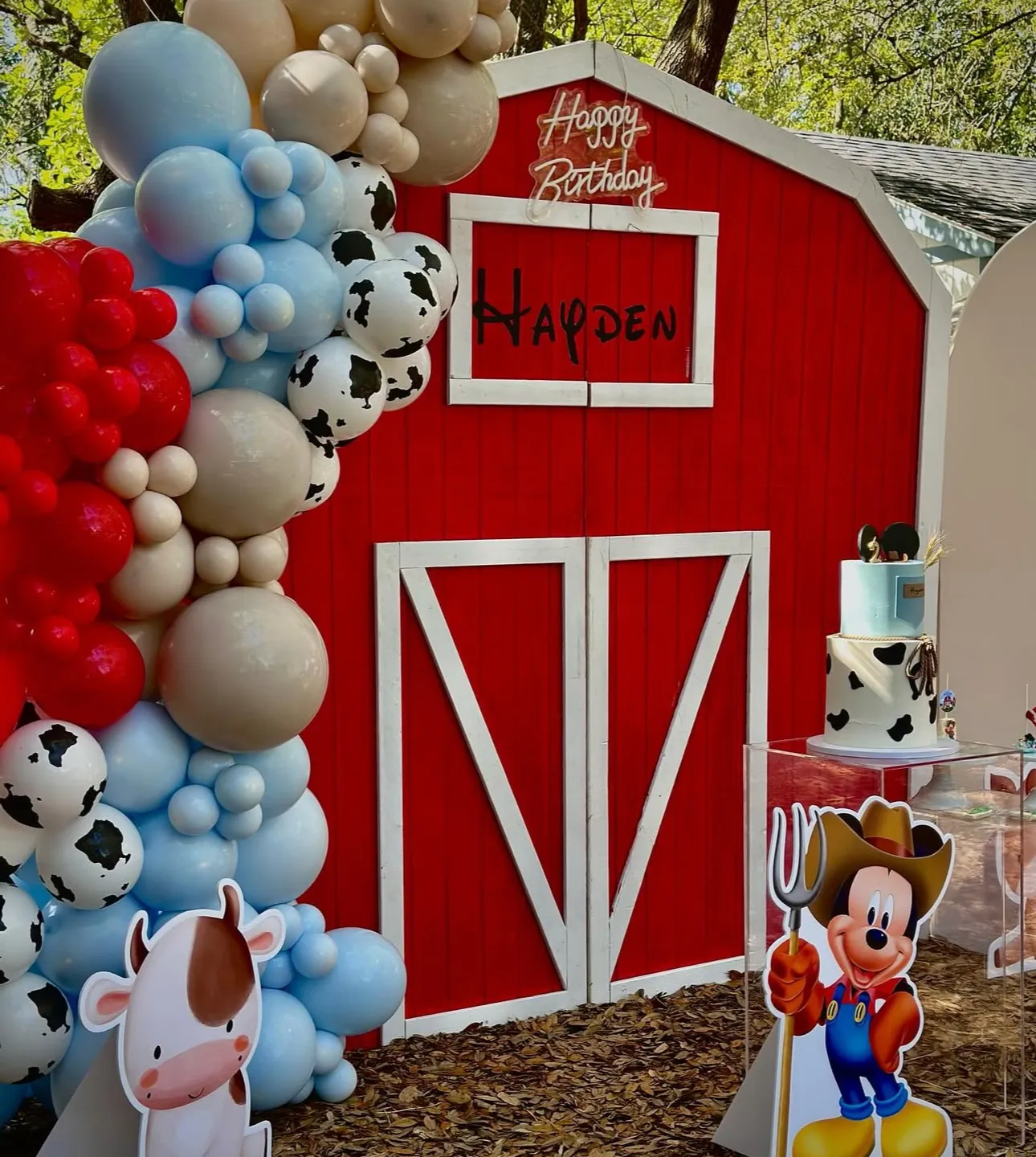 8x8ft Barn Wooden Backdrop 