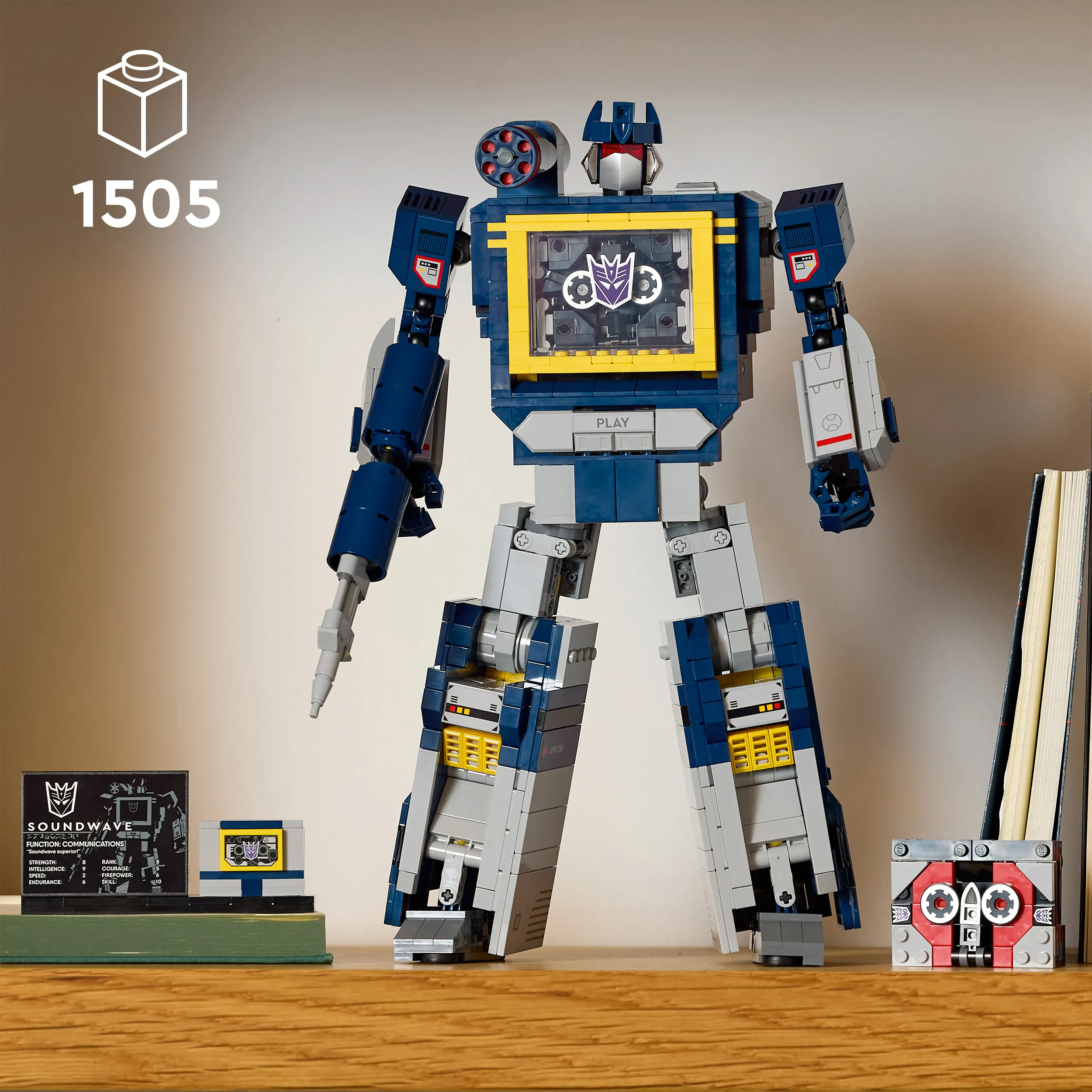 10358 - ICONS - Transformers Soundwave