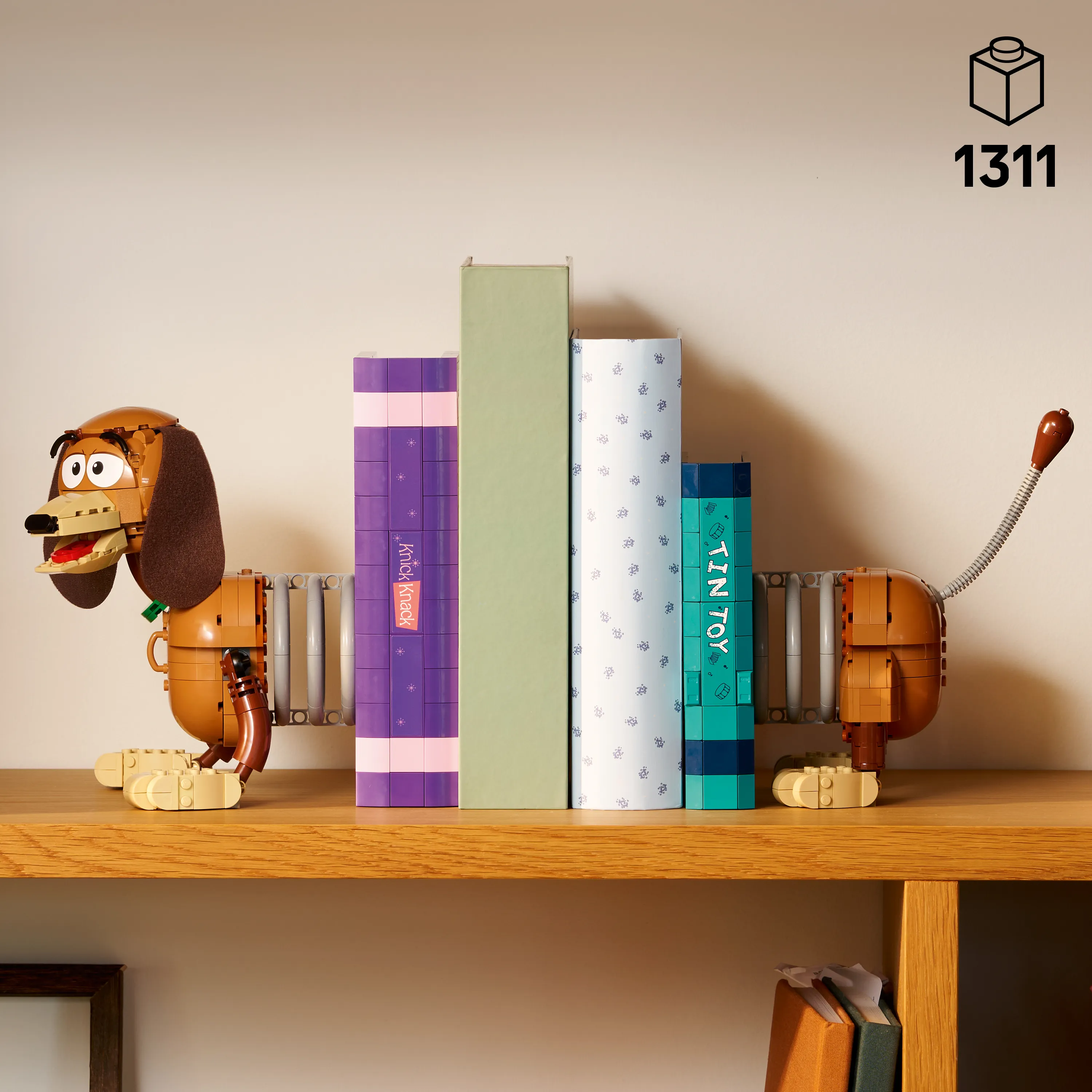 43301 - DISNEY - Toy Story Slinky Dog Bookends