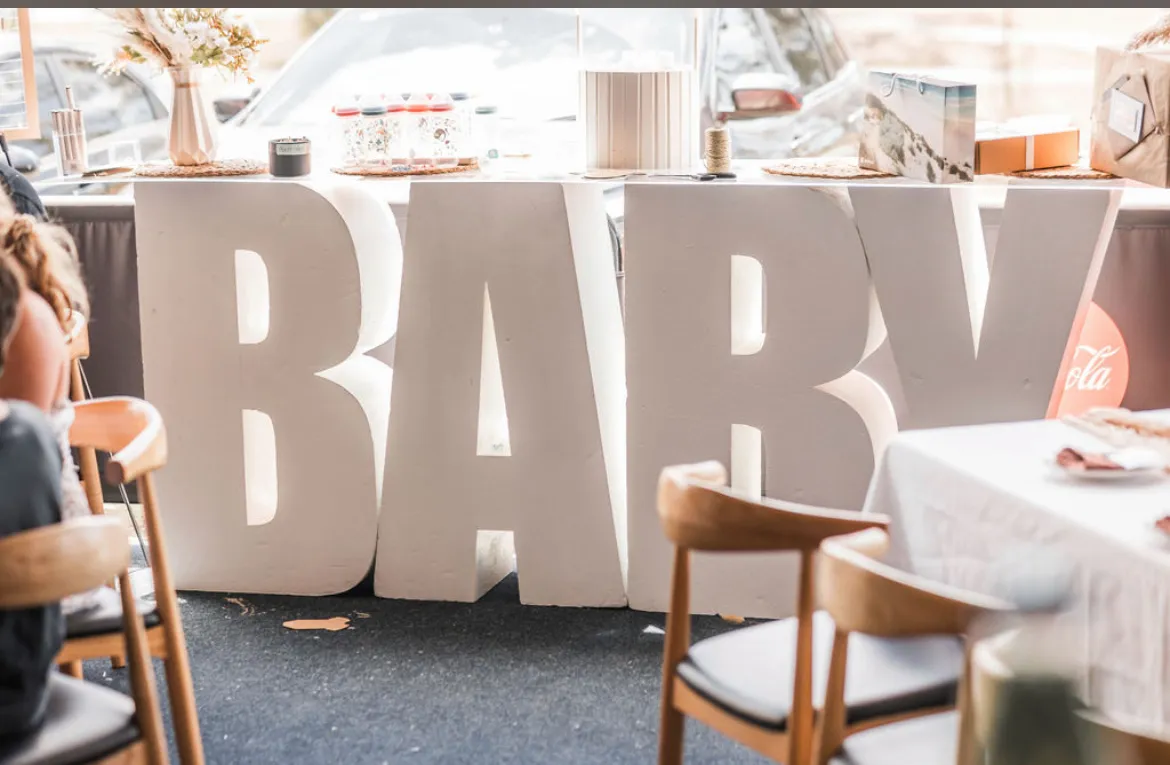 Giant Letters & Numbers