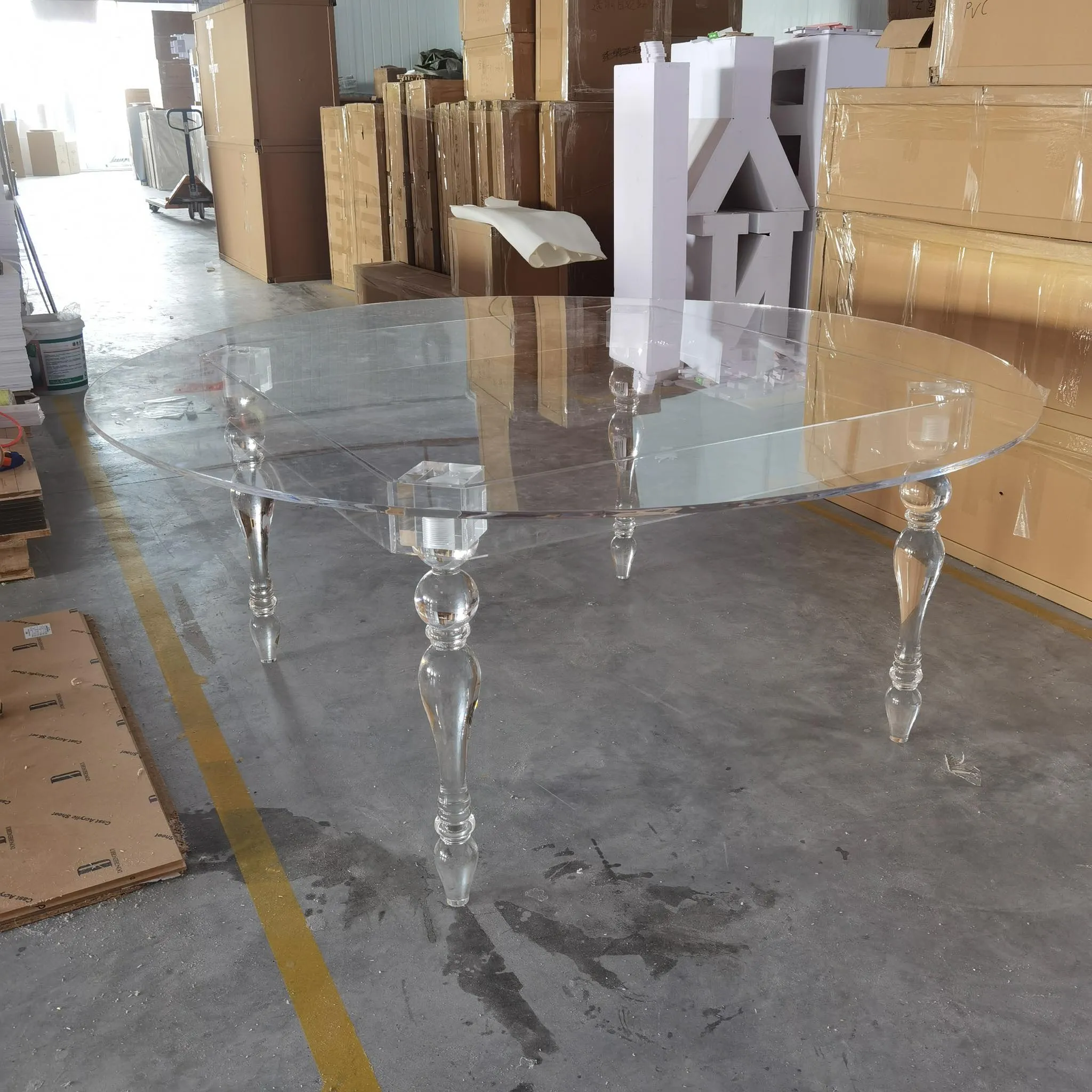 Acrylic 60 in round table (SH)