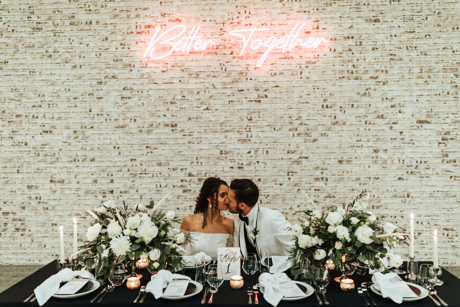 All black sweetheart table (SH)
