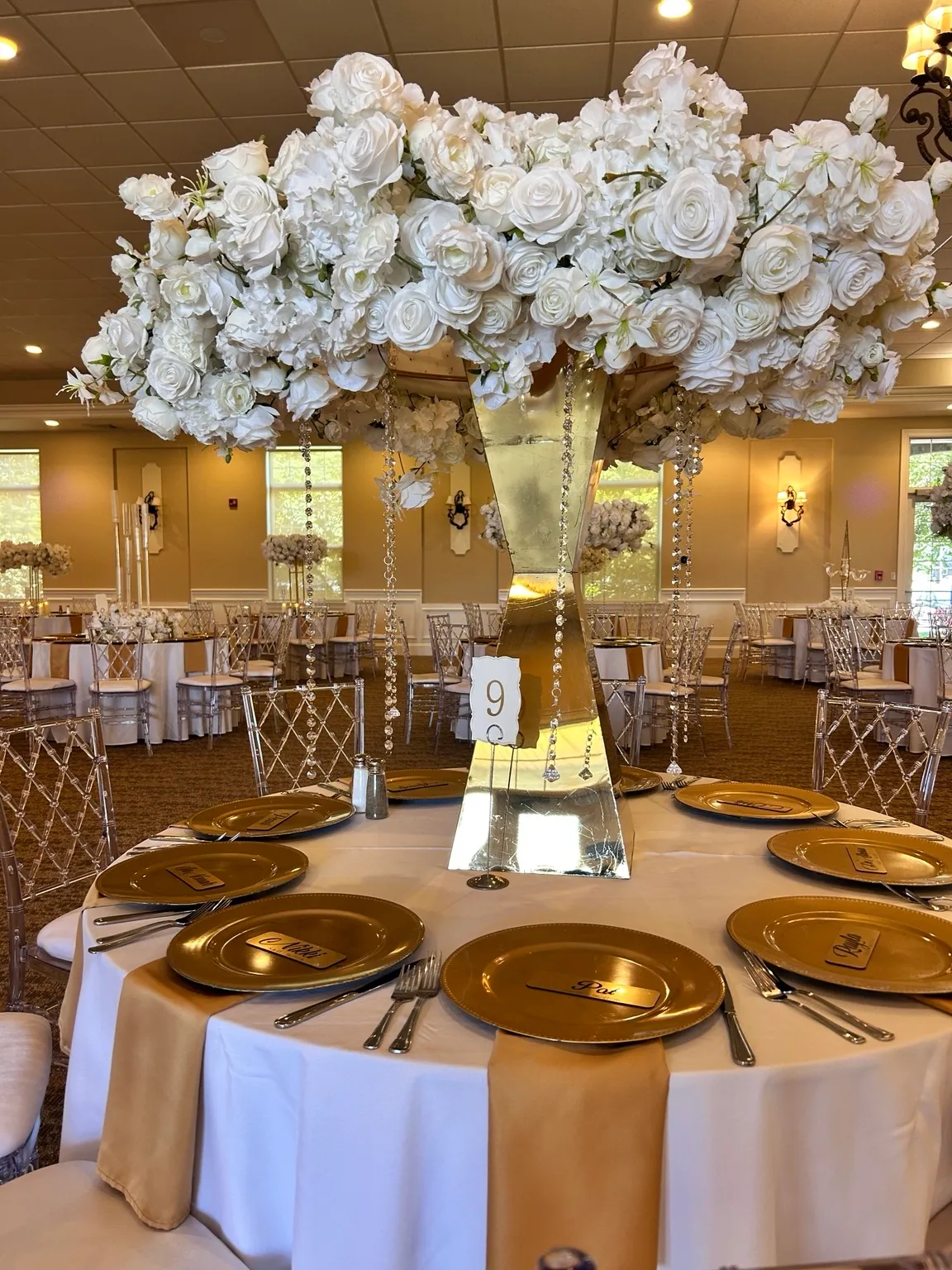White Flower Runner
