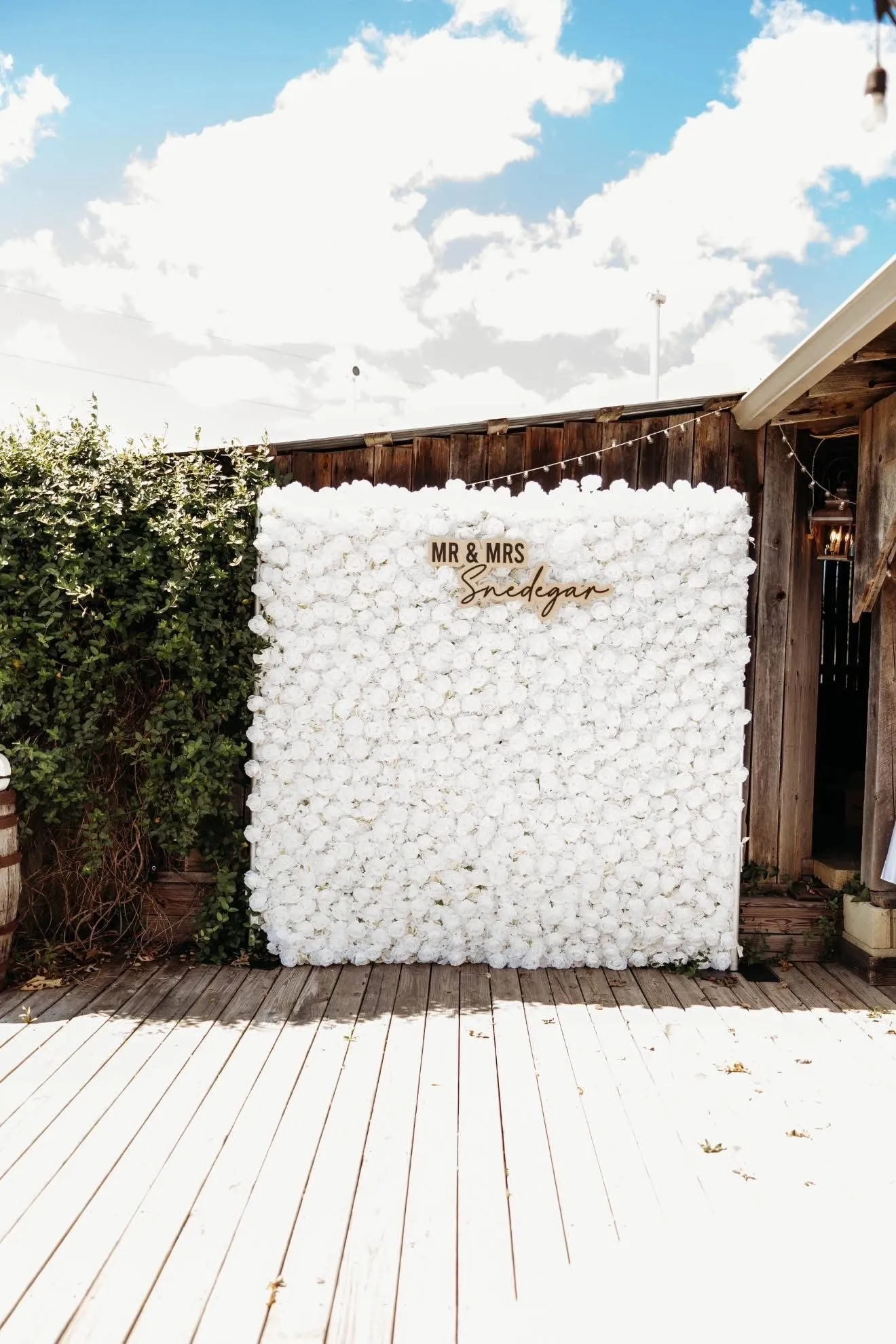 White Flowerwall