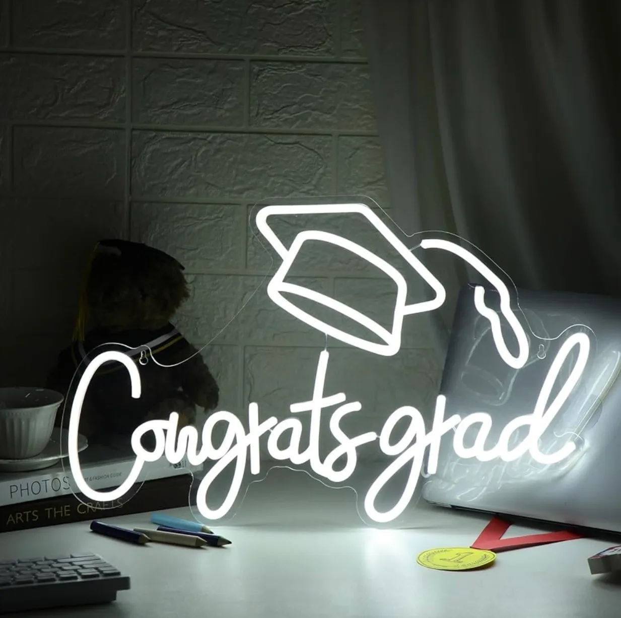 Congrats Grad Neon Sign