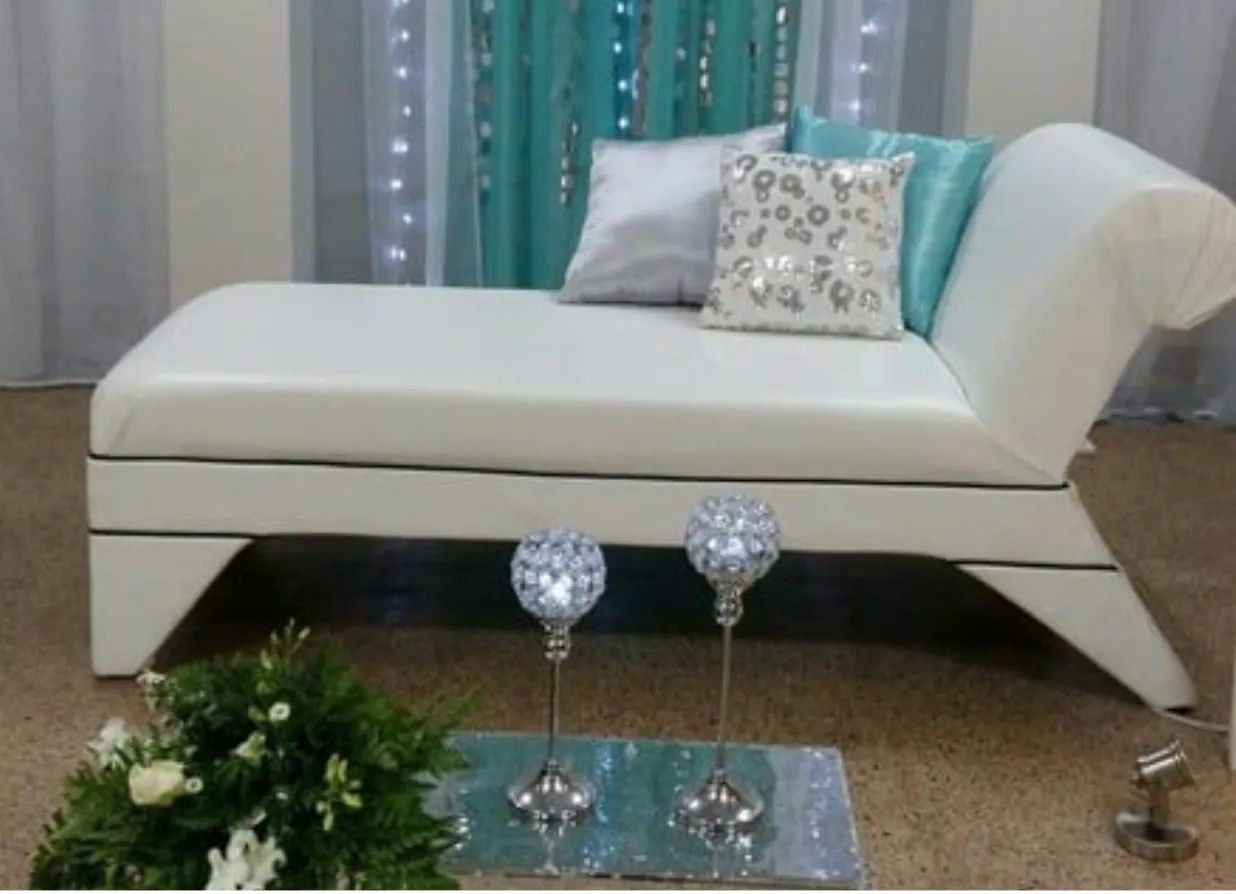 Mueble Chaise Lounge blanco